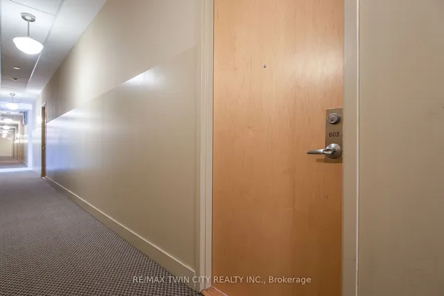 Additional property image - 410 King St Unit 603