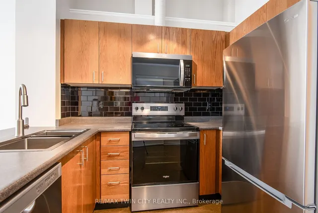 Additional property image - 410 King St Unit 603