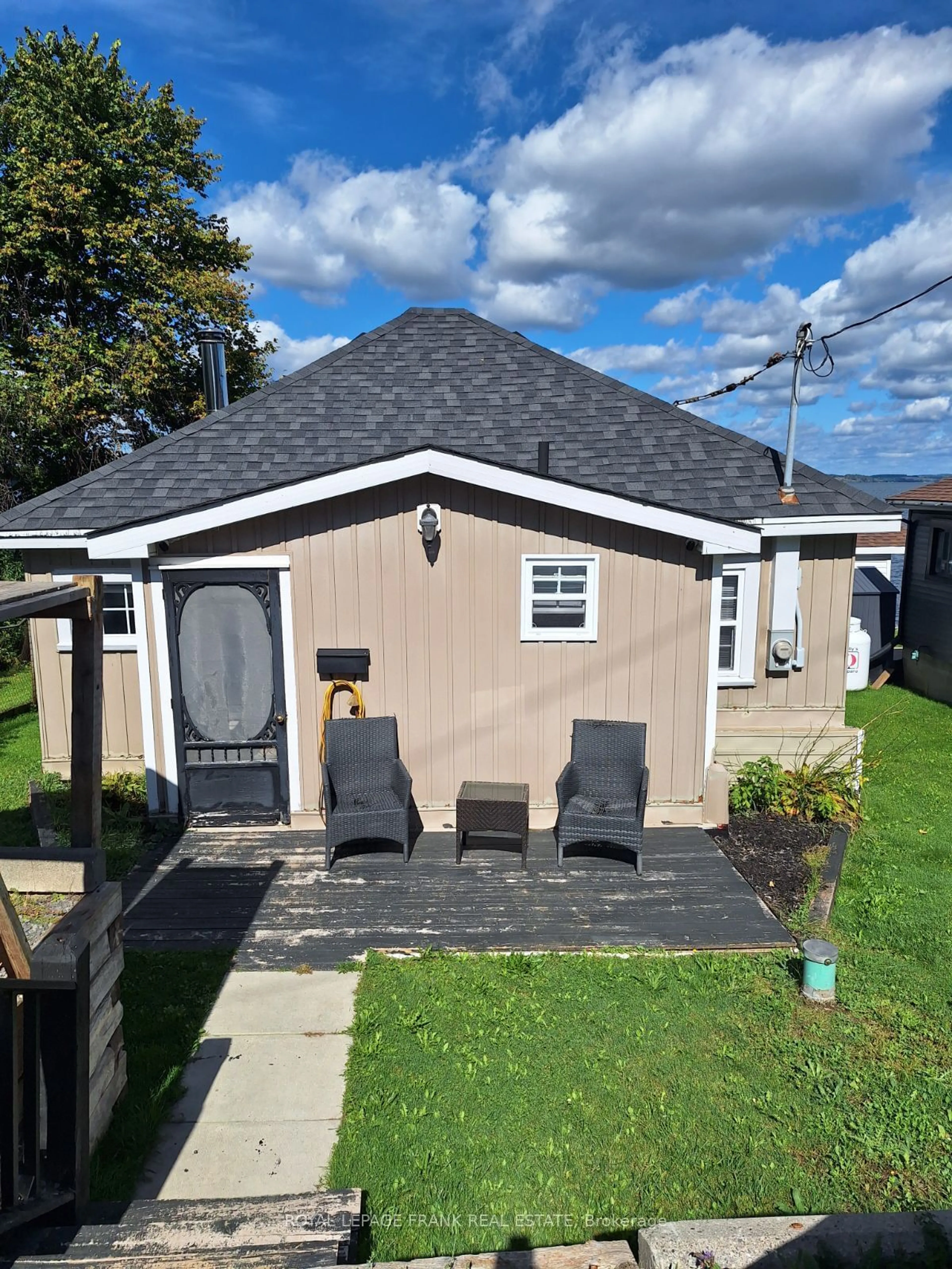 A pic from outside/outdoor area/front of a property/back of a property/a pic from drone, street for 6108 Curtis Point Rd #17, Alnwick/Haldimand Ontario K0K 2X0