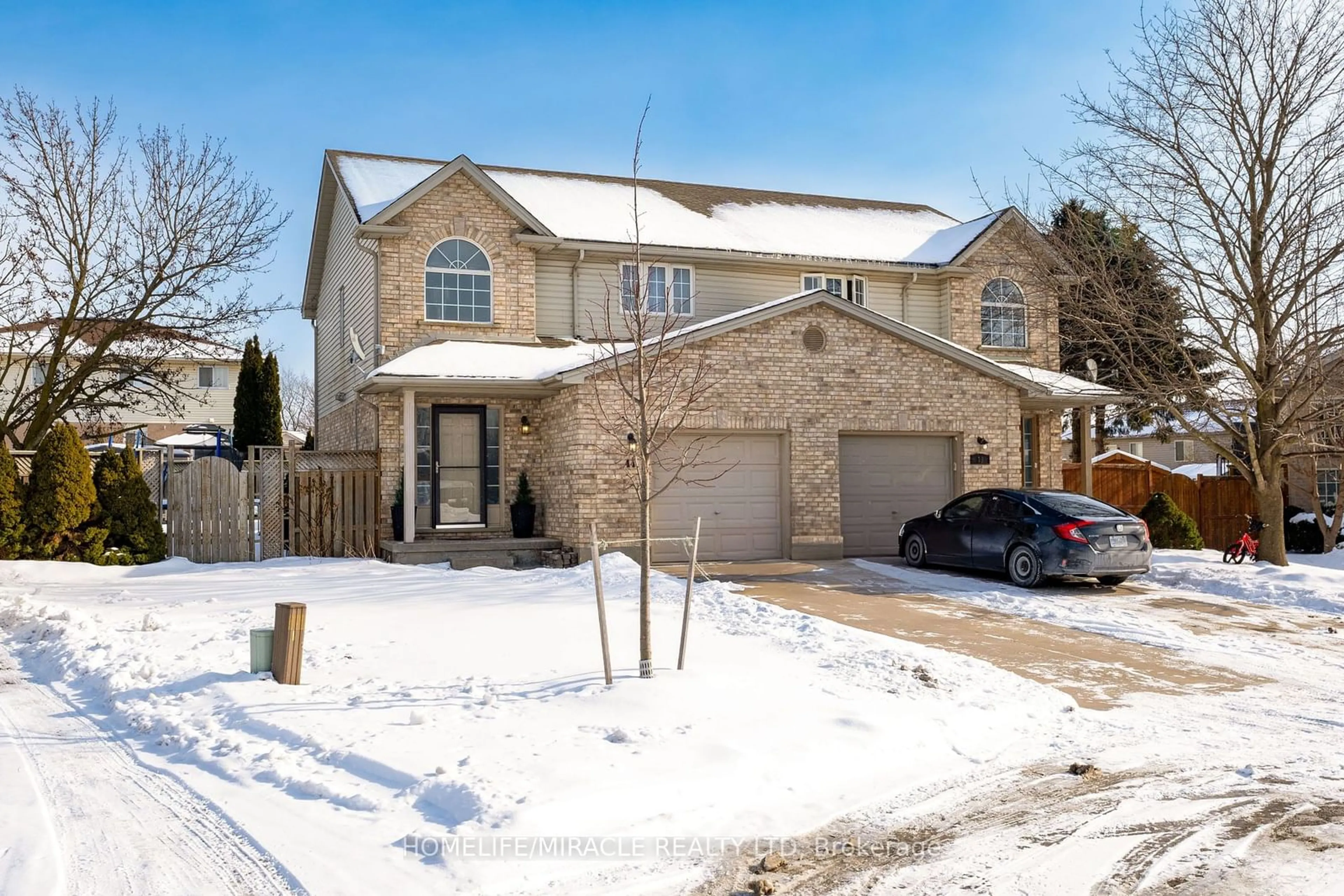 Home with brick exterior material, street for 41 Railton Crt, London Ontario N5V 4Y2