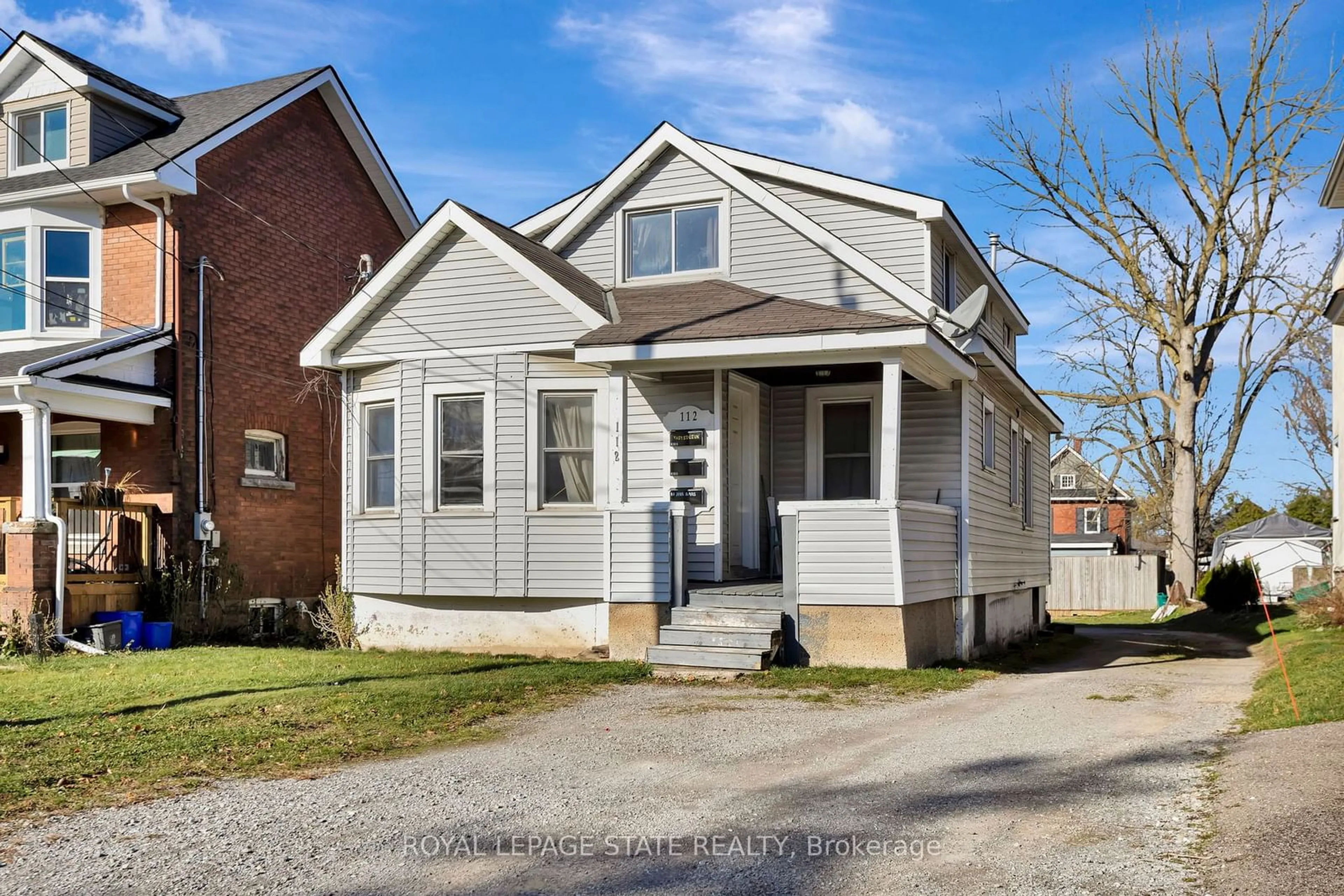 Home with brick exterior material, street for 112 Dorothy St, Welland Ontario L3B 3V9