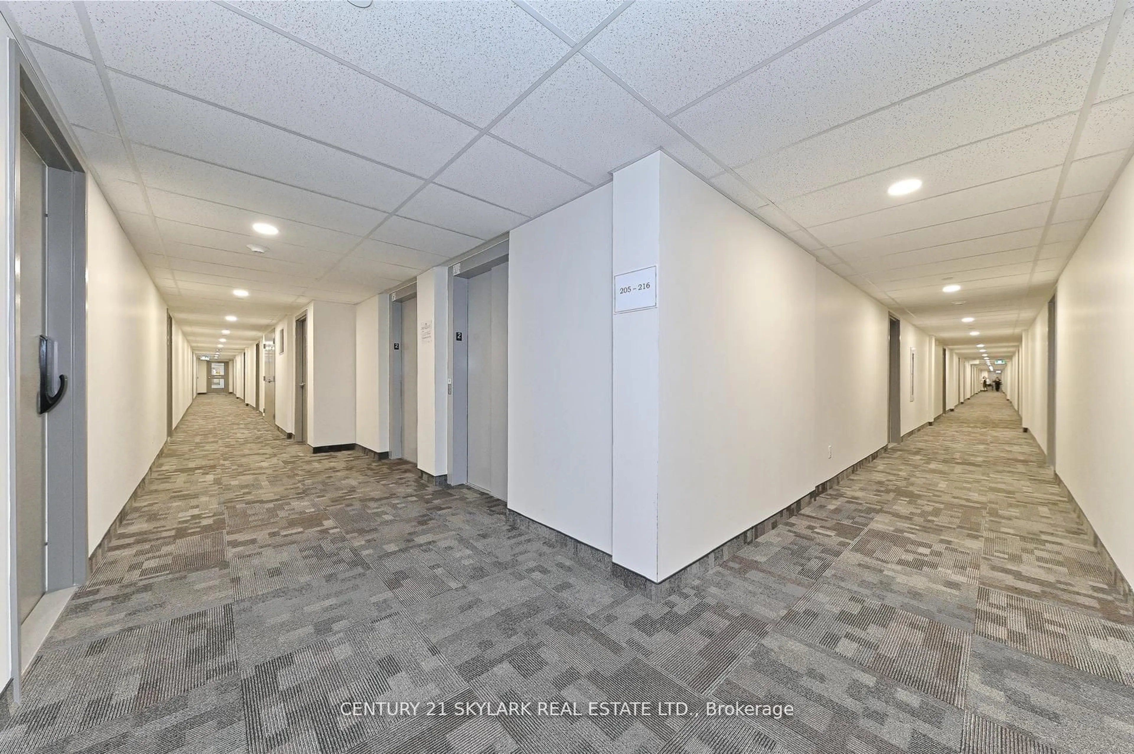 Indoor foyer for 50 Herrick Ave Ave #216, St. Catharines Ontario L2P 2W7