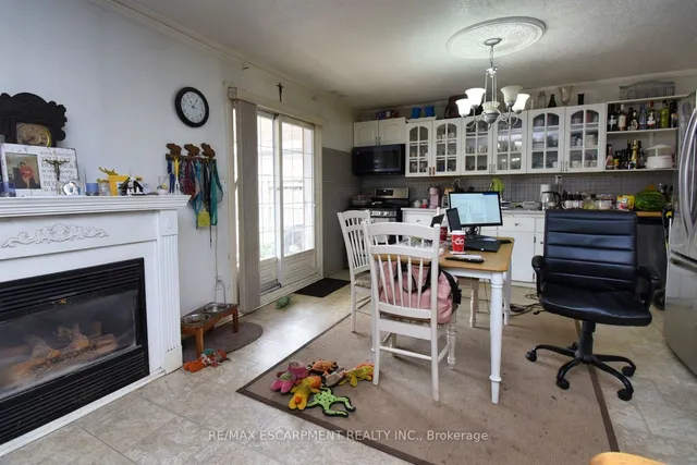 Additional property image - 505 Wellington St