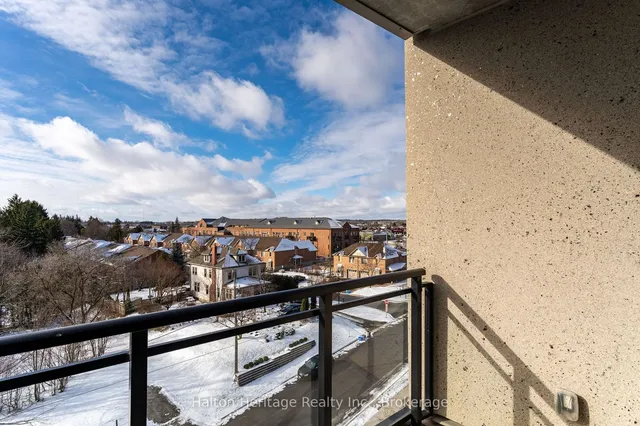 Additional property image - 30 Hamilton St Unit 503