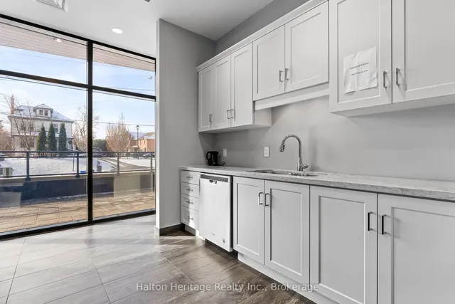 Additional property image - 30 Hamilton St Unit 503