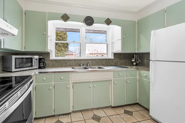 Additional property image - 297 East 36th St