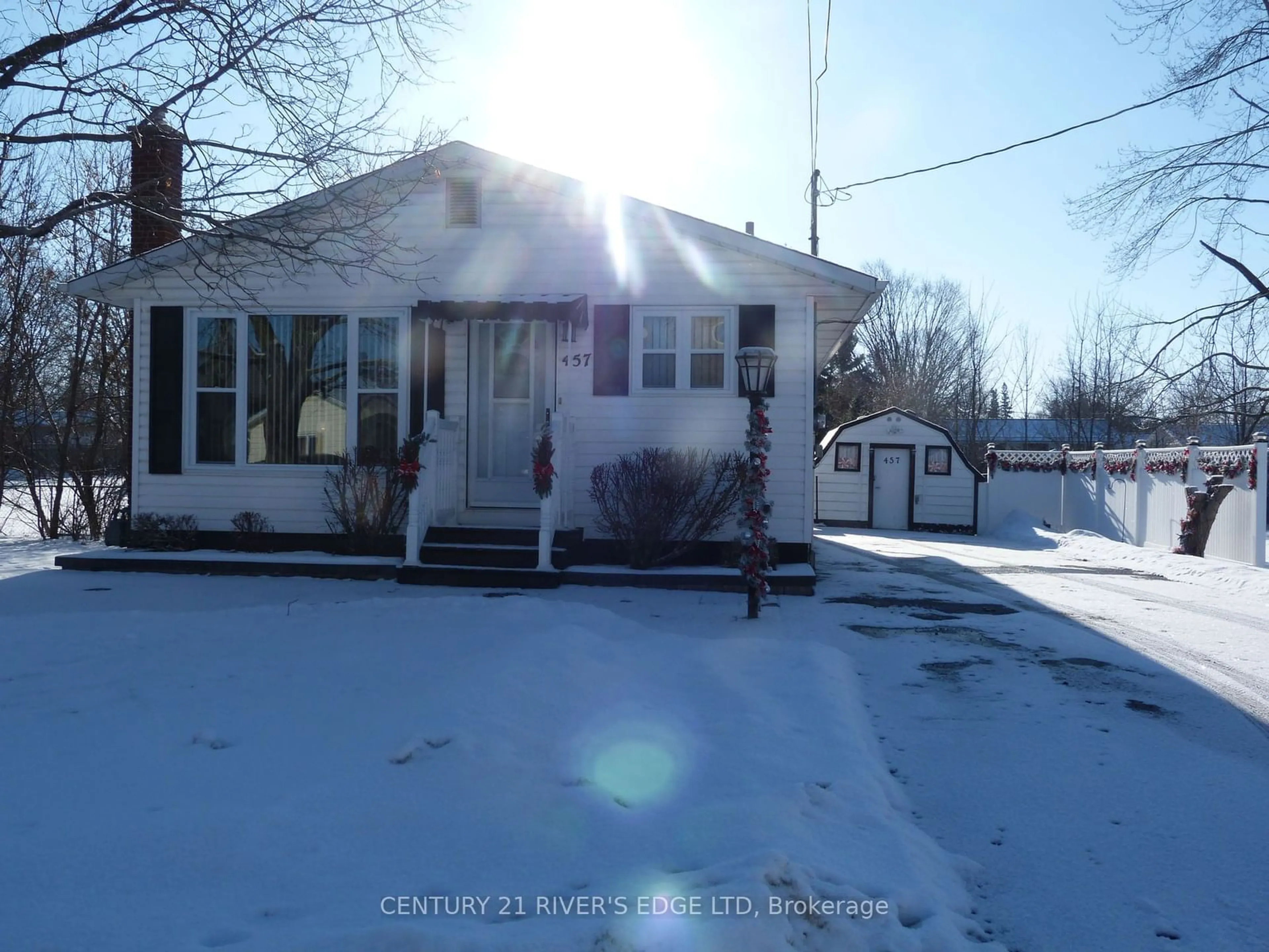 Blurry image for 457 Victoria St St, North Dundas Ontario K0C 2K0