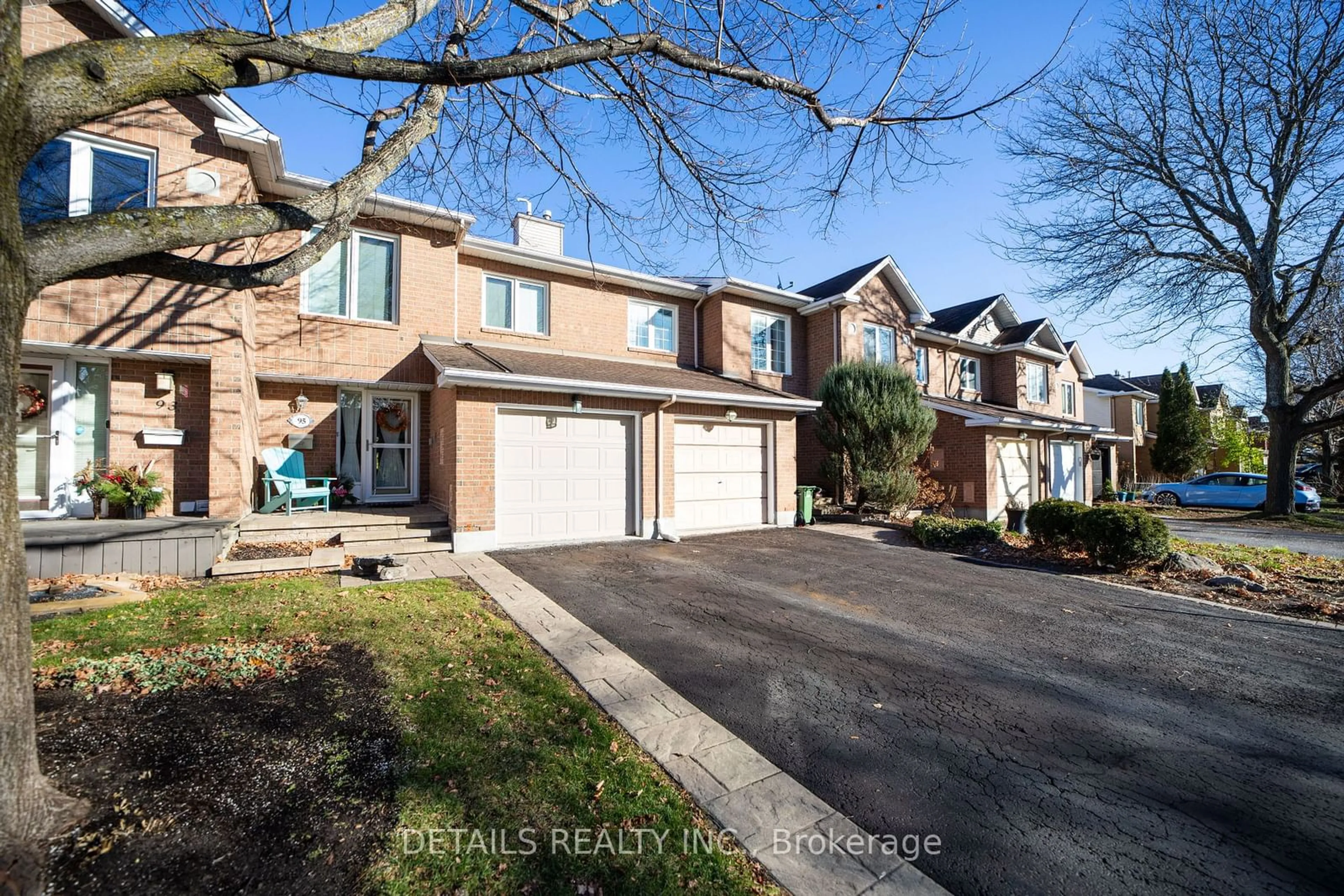 A pic from outside/outdoor area/front of a property/back of a property/a pic from drone, street for 95 Flanders St, Barrhaven Ontario K2J 3K2