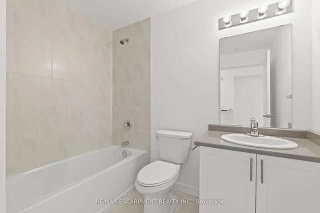 Additional property image - 460 Dundas St Unit 422