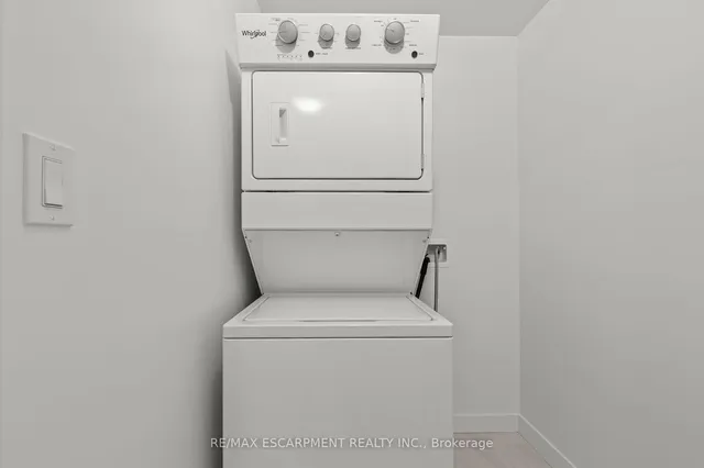 Additional property image - 460 Dundas St Unit 422