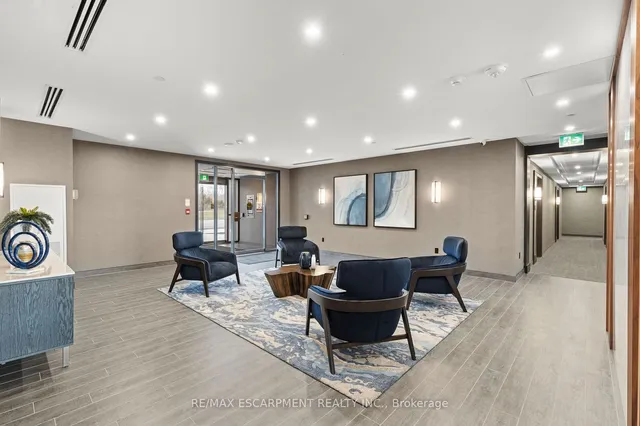 Additional property image - 460 Dundas St Unit 422