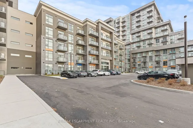 Additional property image - 460 Dundas St Unit 422