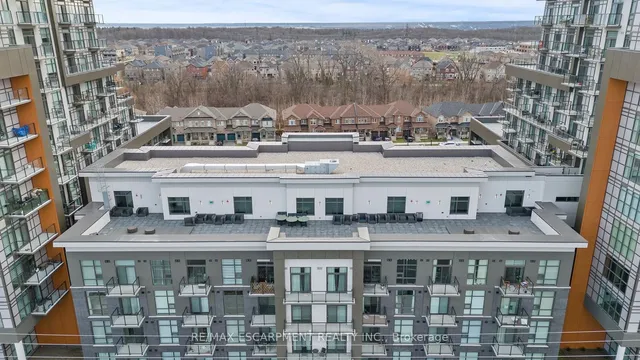 Additional property image - 460 Dundas St Unit 422
