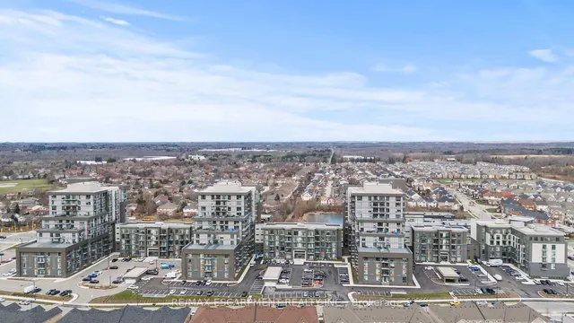 Additional property image - 460 Dundas St Unit 422