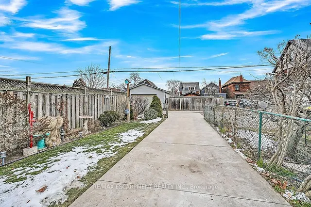 Additional property image - 214 East Ave