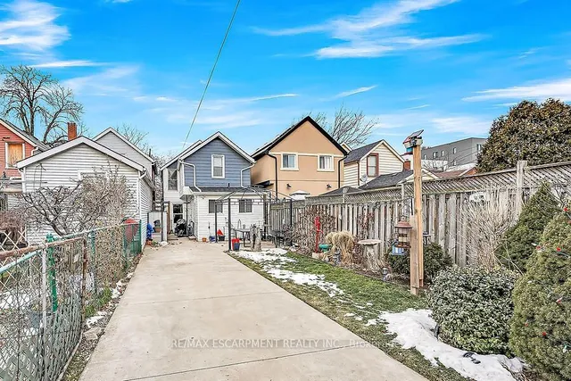 Additional property image - 214 East Ave