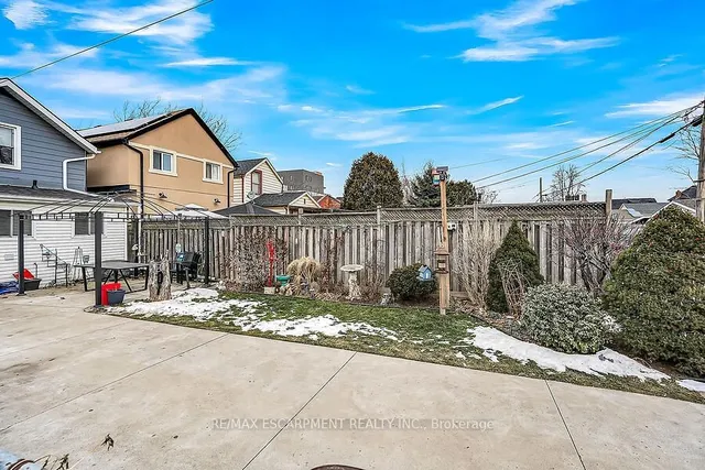 Additional property image - 214 East Ave