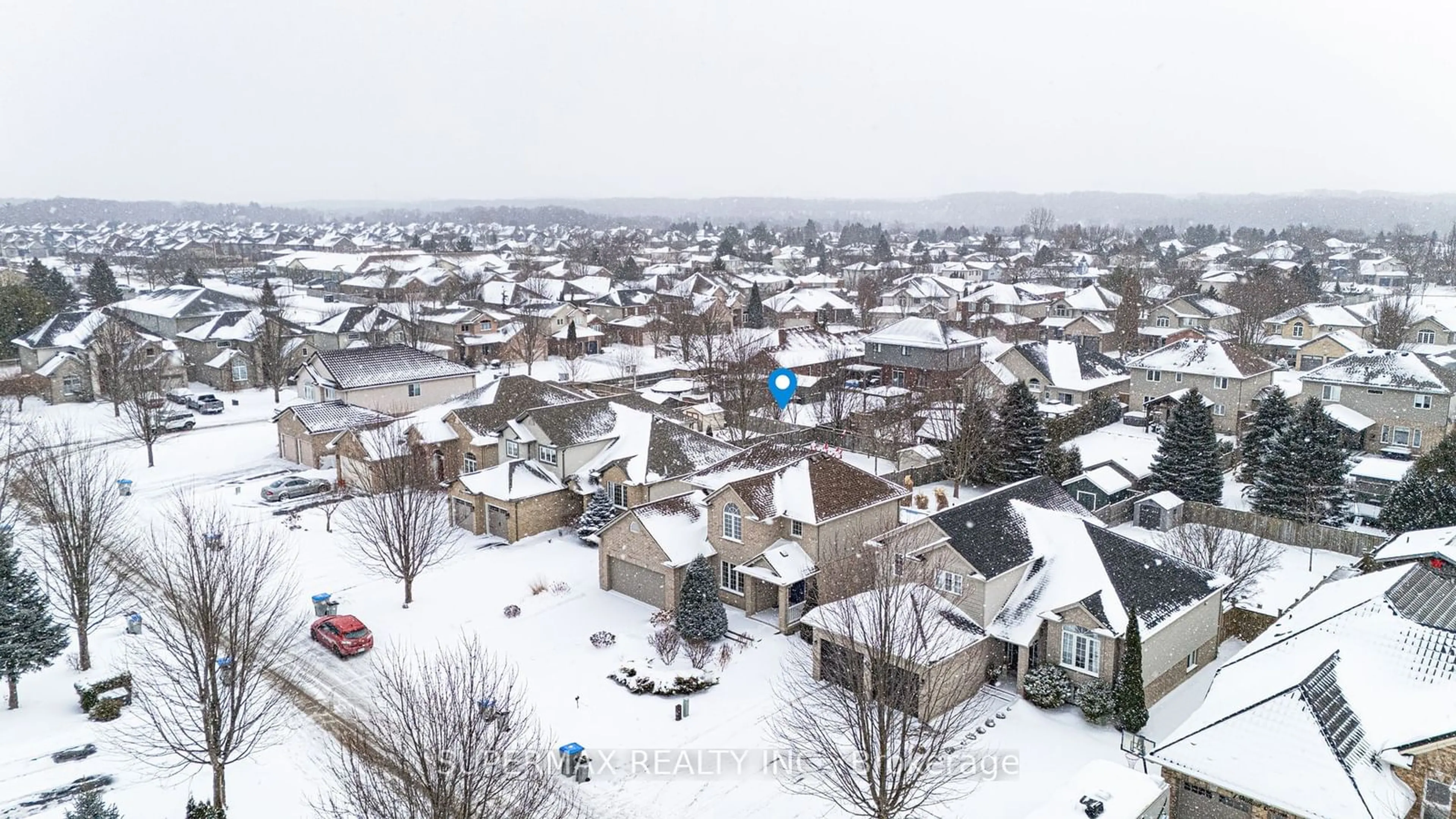 A pic from outside/outdoor area/front of a property/back of a property/a pic from drone, street for 5 Willard Cres, Middlesex Centre Ontario N0L 1R0