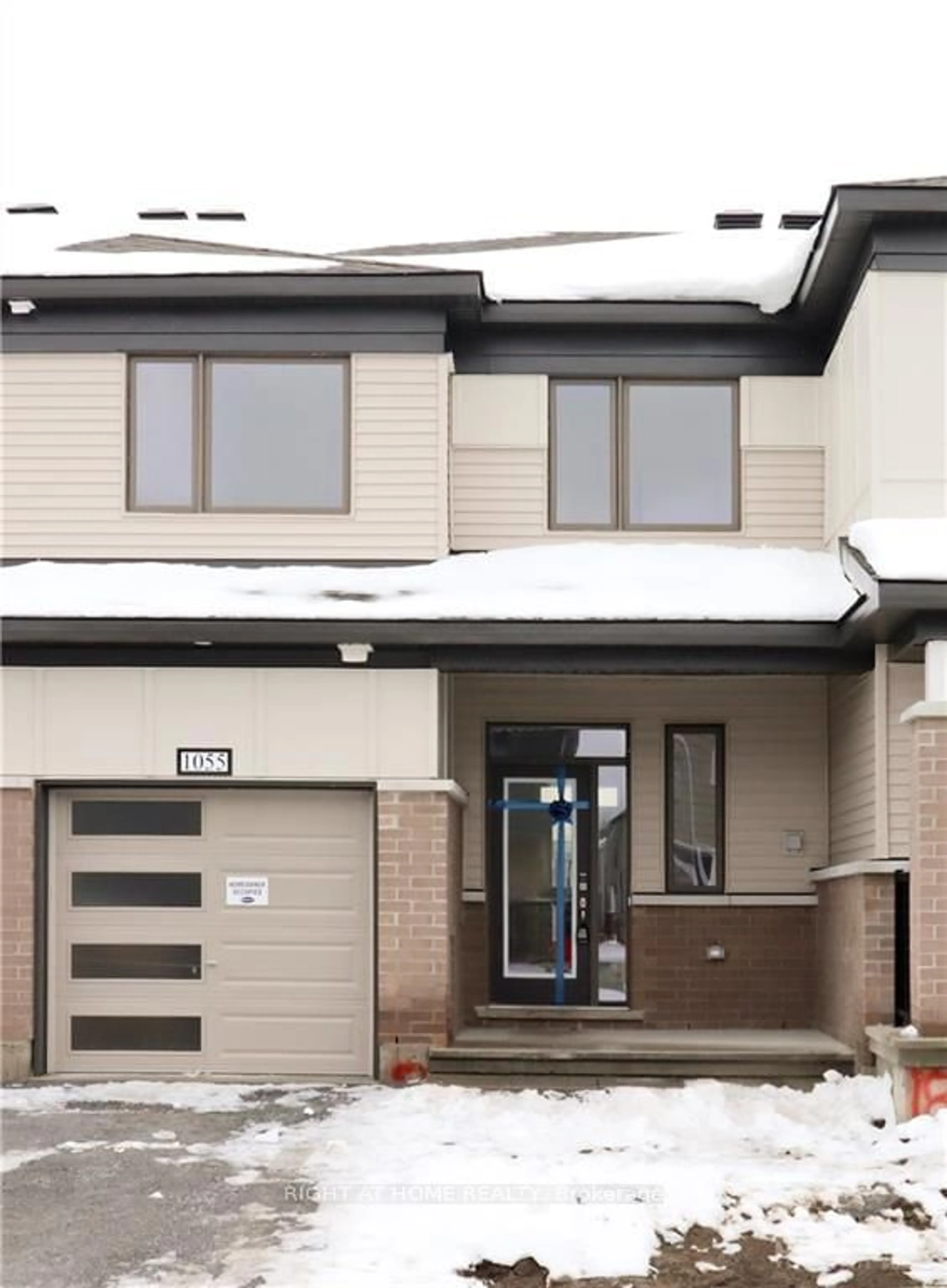 Home with brick exterior material, street for 1055 Curraglass Walk, Stittsville - Munster - Richmond Ontario K2S 3A4