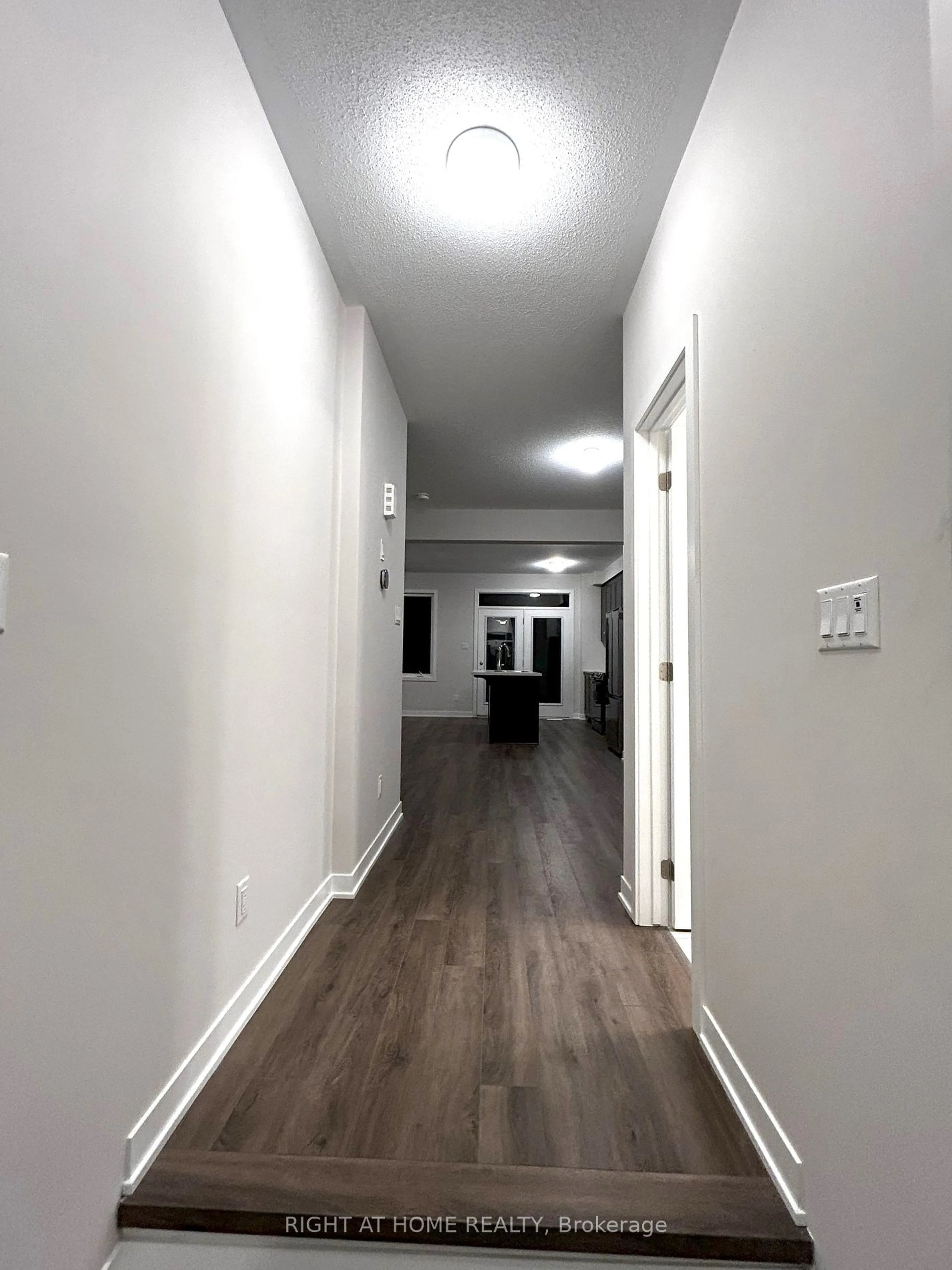 A pic of a room for 1055 Curraglass Walk, Stittsville - Munster - Richmond Ontario K2S 3A4