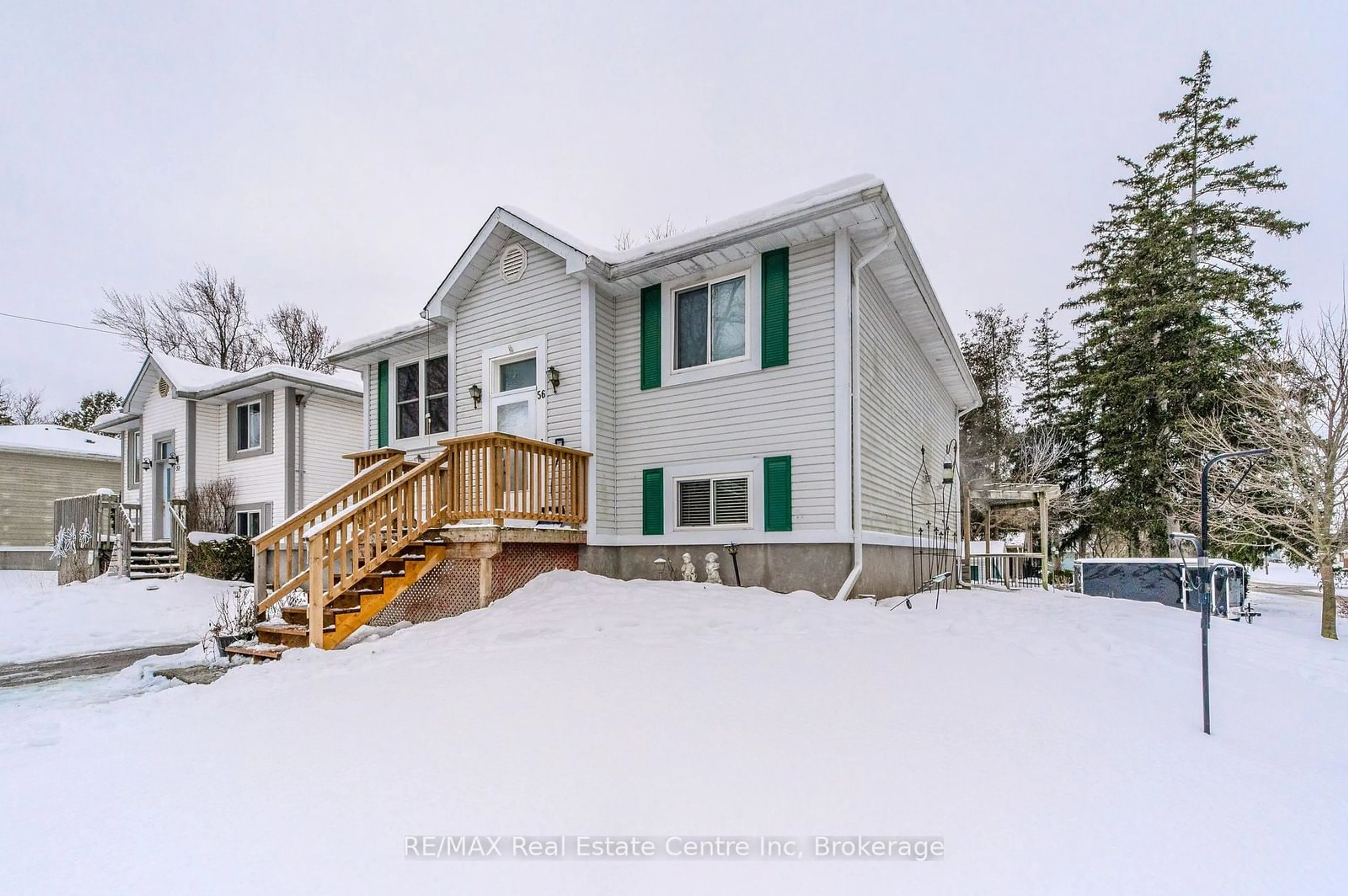 Home with vinyl exterior material, mountain view for 56 Fennell St, Blandford-Blenheim Ontario N0J 1S0