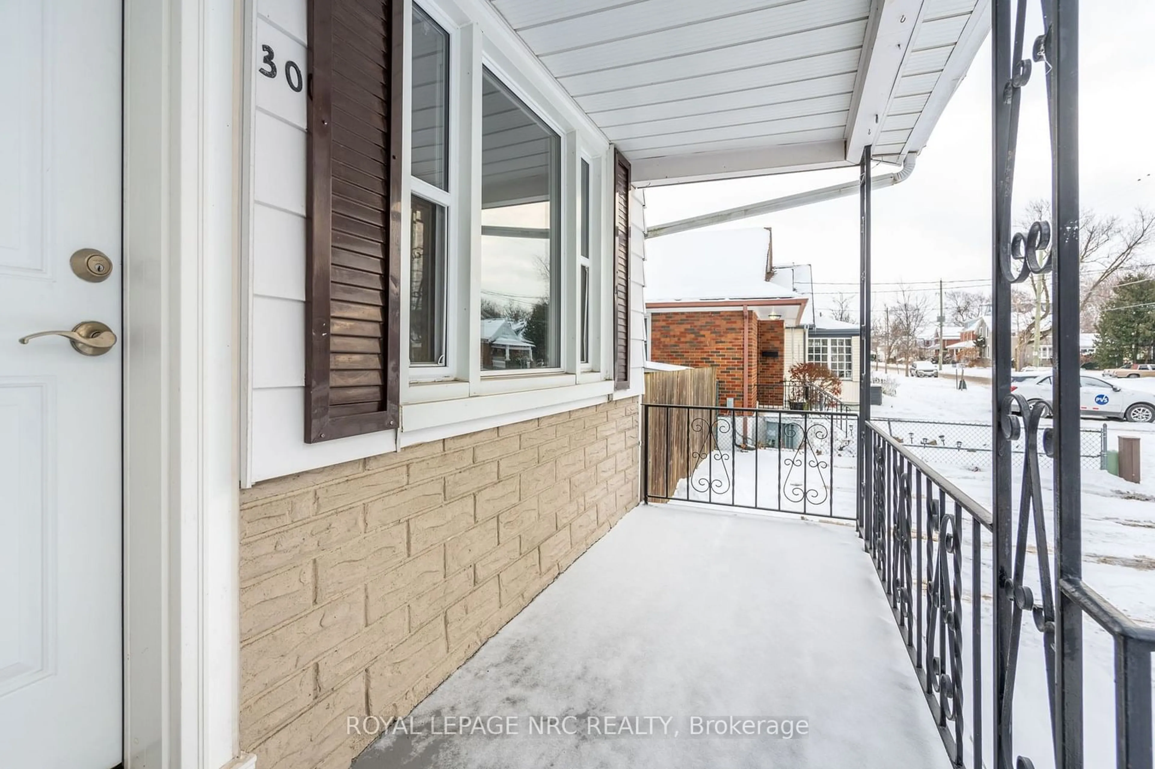 Patio, street for 30/30.5 Wiley St, St. Catharines Ontario L2R 4E7