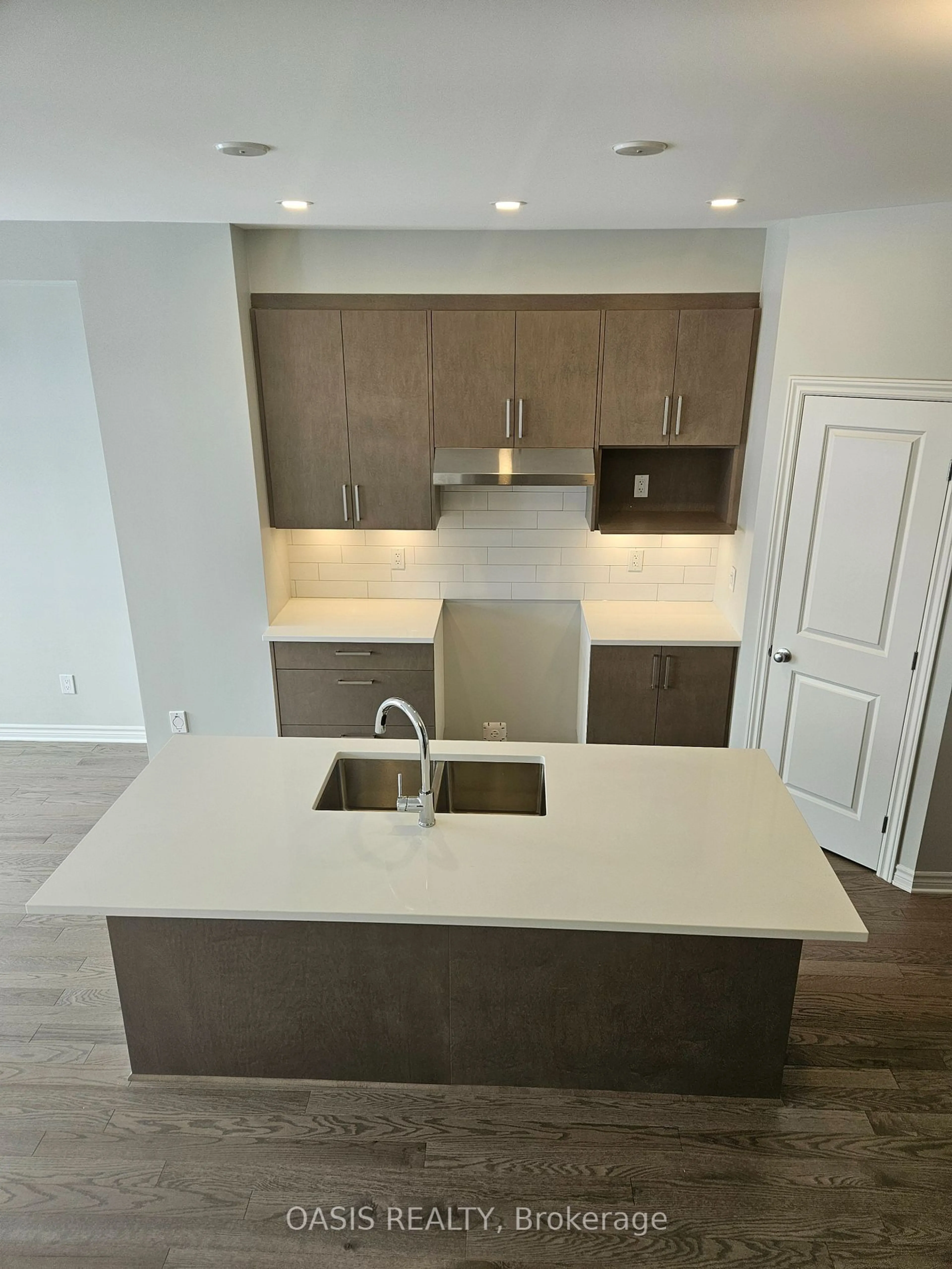 Open concept kitchen, unknown for 797 Antonio Farley St, Orleans - Cumberland and Area Ontario K4A 5N3