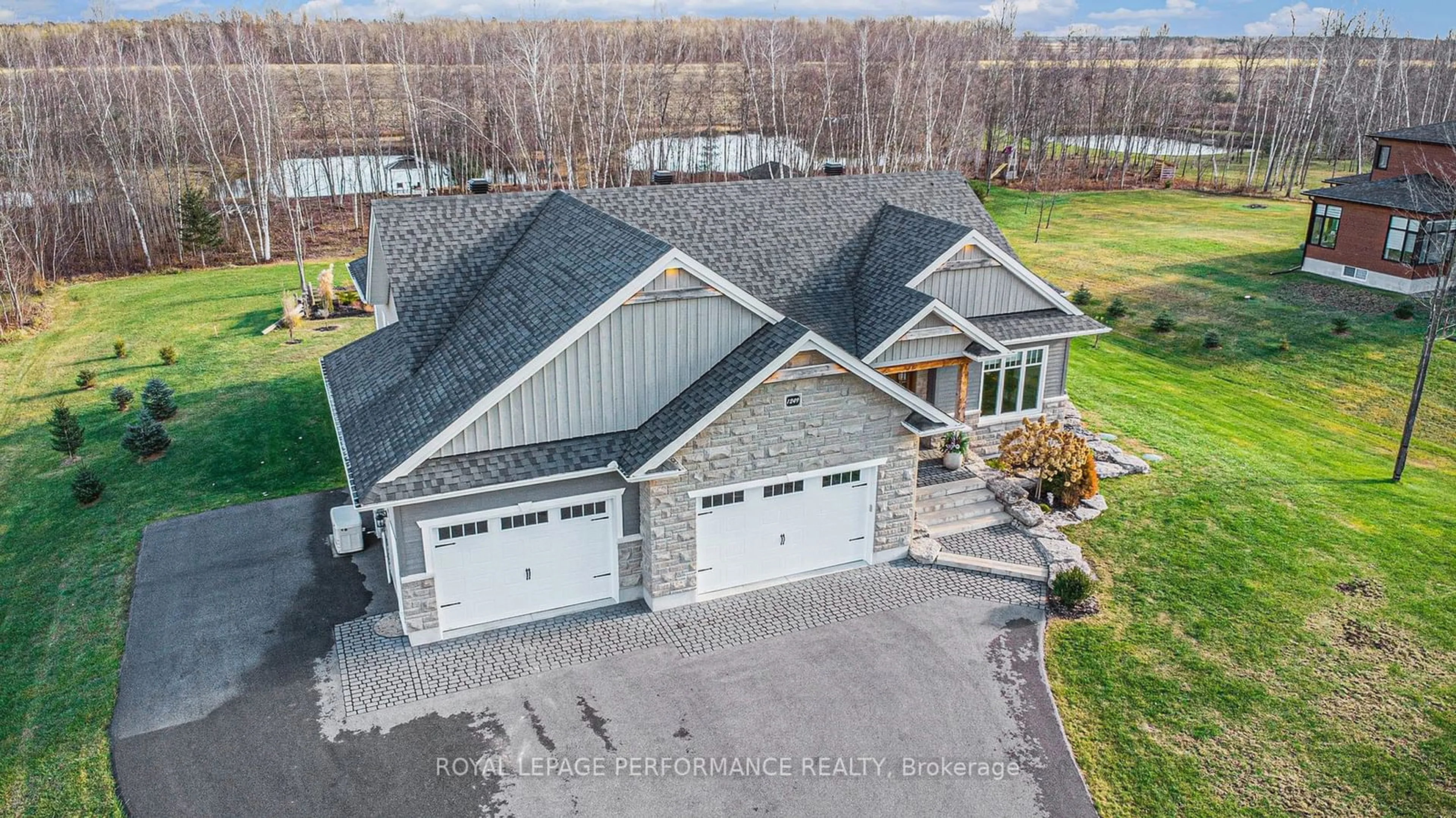 A pic from outside/outdoor area/front of a property/back of a property/a pic from drone, unknown for 1249 Montee Drouin Rd, Casselman Ontario K0A 1M0