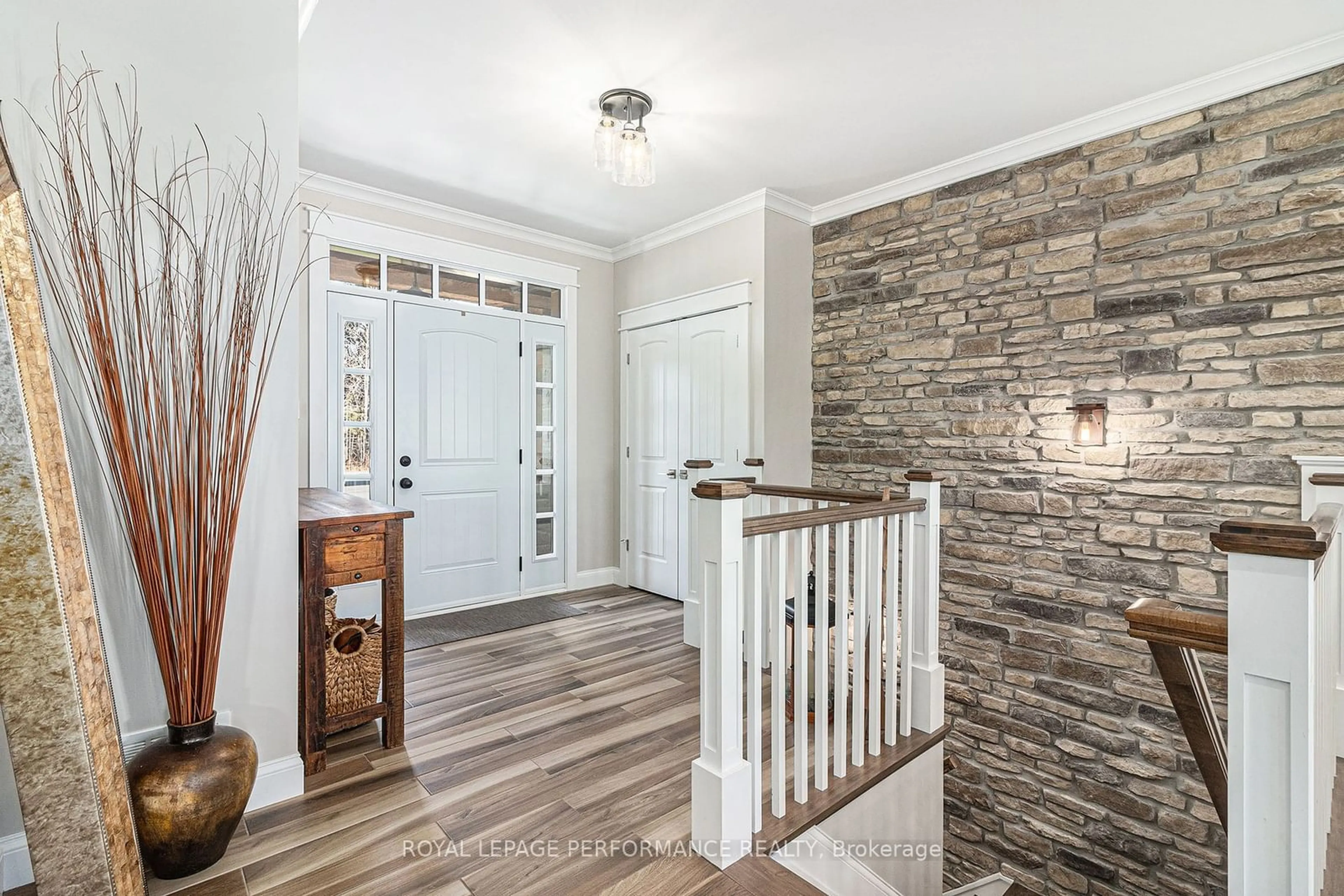 Indoor entryway for 1249 Montee Drouin Rd, Casselman Ontario K0A 1M0