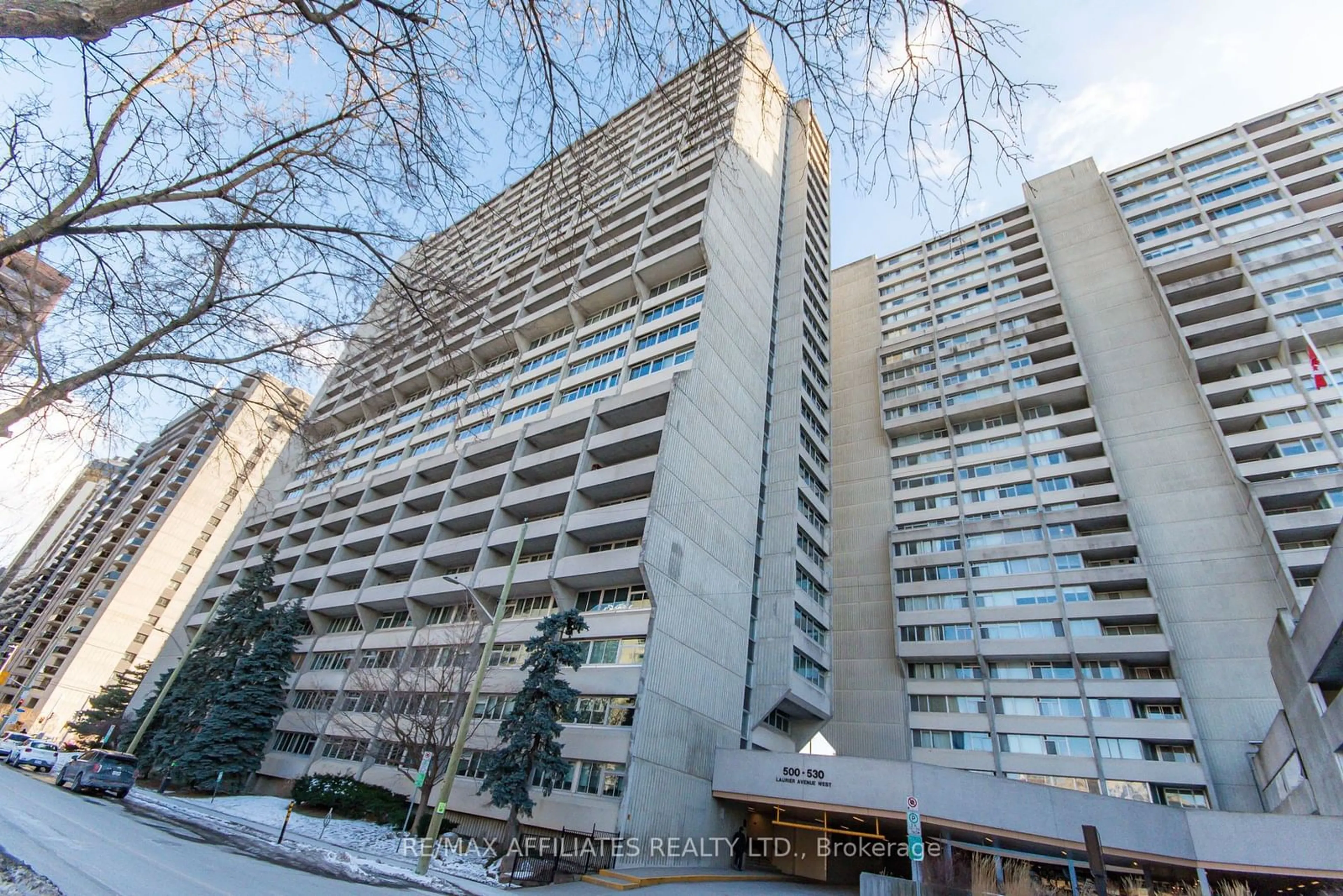 Unknown for 500 Laurier Ave #2104, Ottawa Centre Ontario K1R 5E1