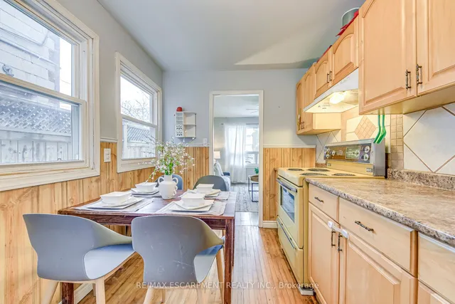 Additional property image - 68 East 35th St