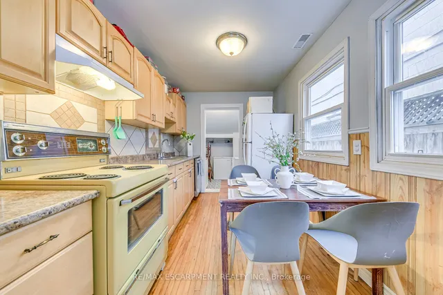 Additional property image - 68 East 35th St
