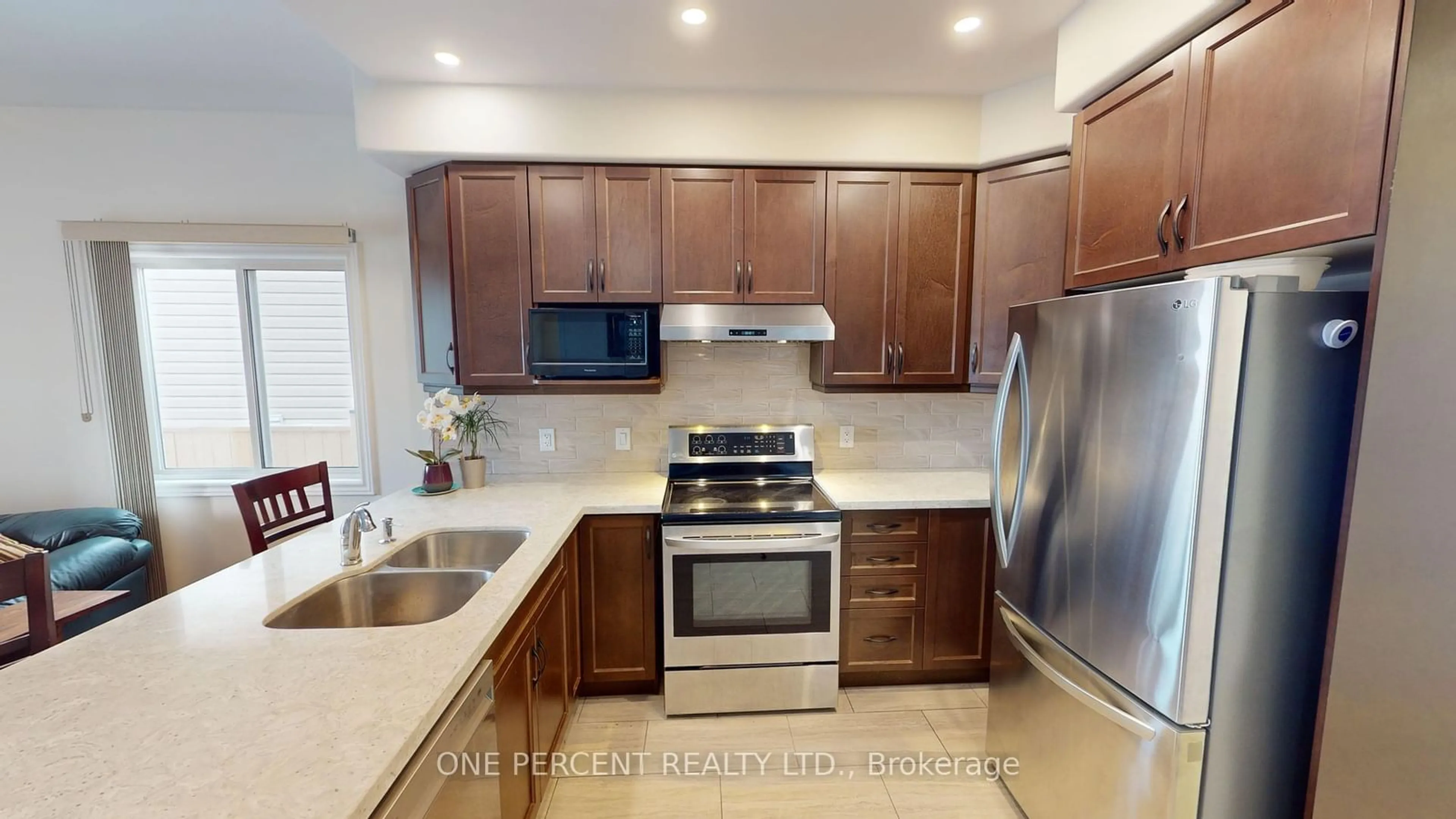 Standard kitchen, unknown for 11 Berkshire Dr, St. Catharines Ontario L2M 0C2