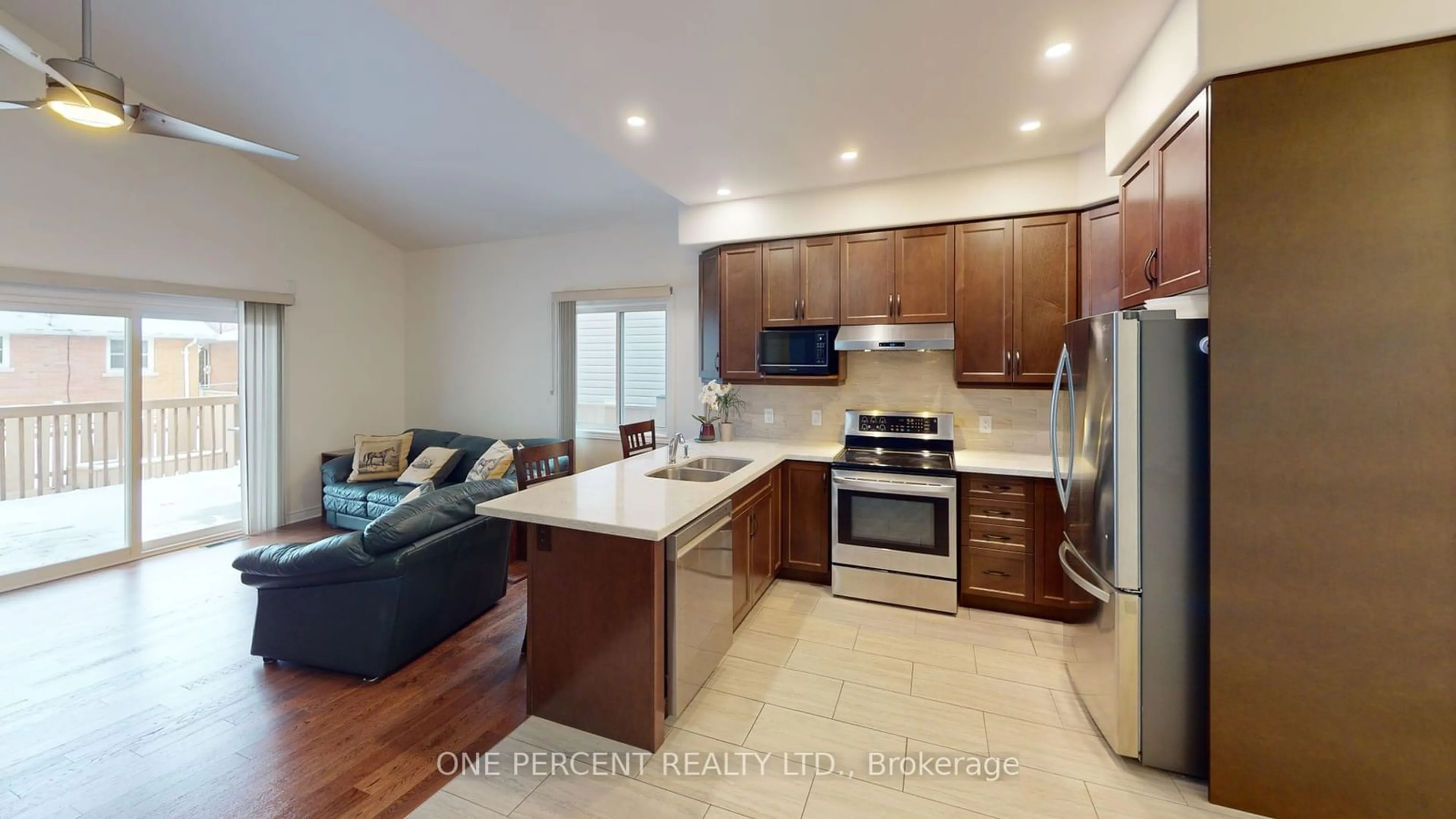 Open concept kitchen, unknown for 11 Berkshire Dr, St. Catharines Ontario L2M 0C2