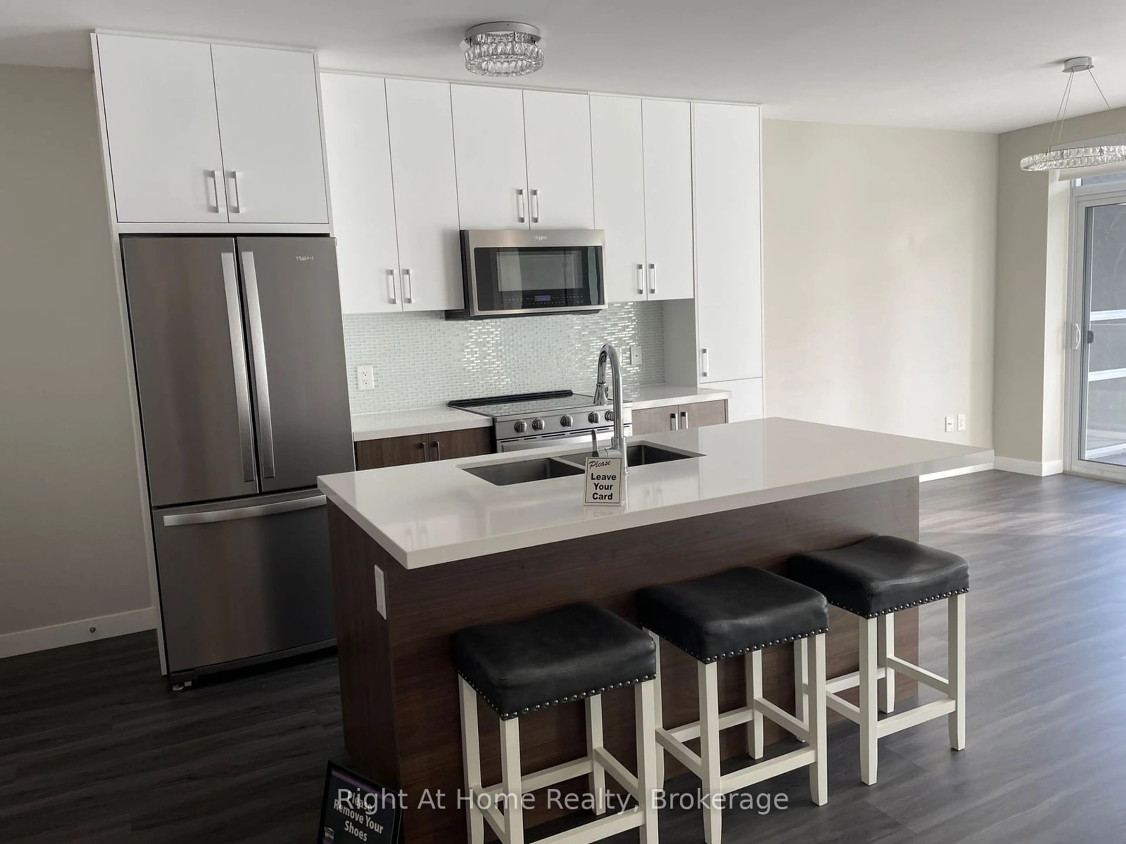 Open concept kitchen, unknown for 455 CHARLTON Ave #606, Hamilton Ontario L8N 0B2