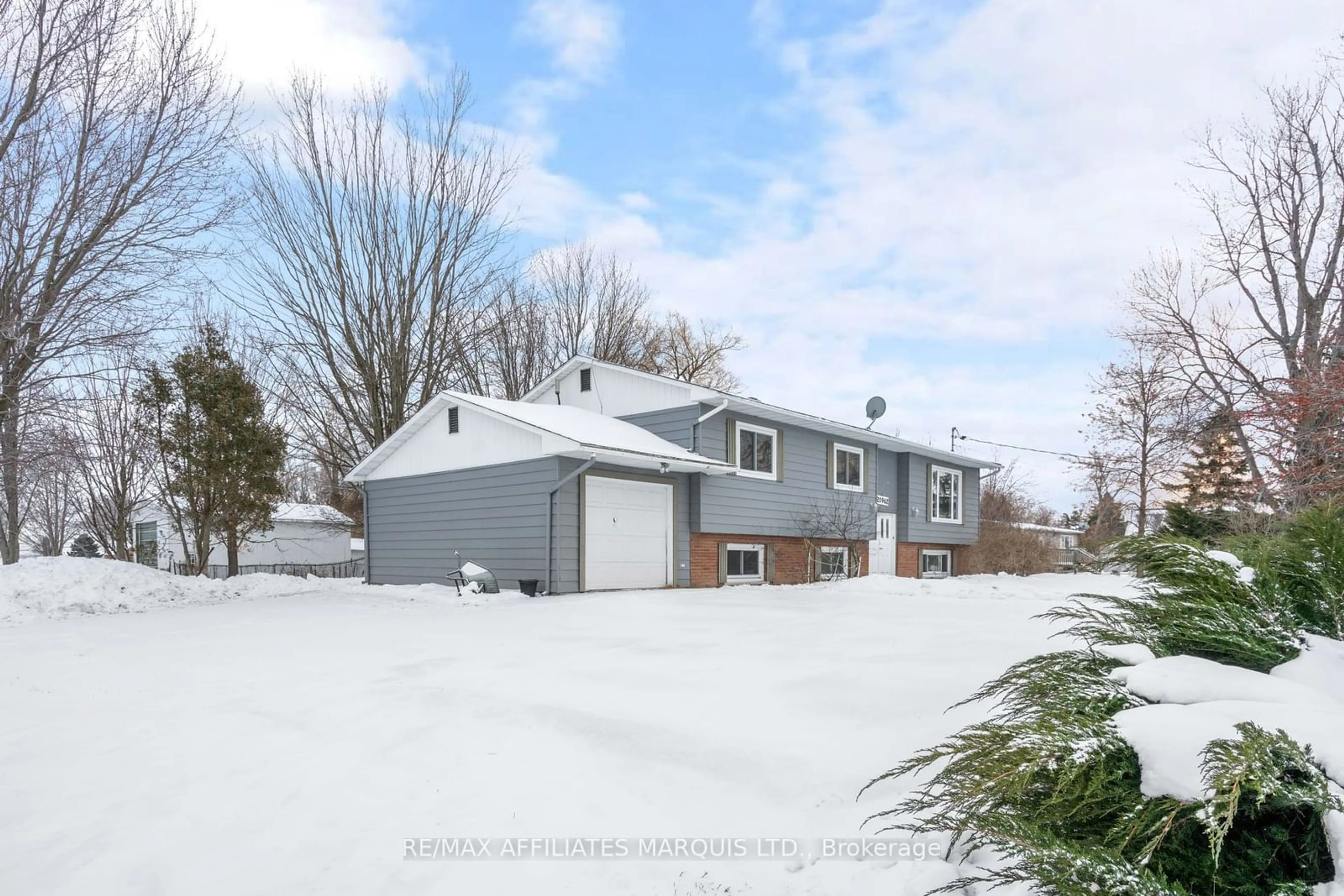 A pic from outside/outdoor area/front of a property/back of a property/a pic from drone, street for 20962 South Service Rd, South Glengarry Ontario K0C 1N0