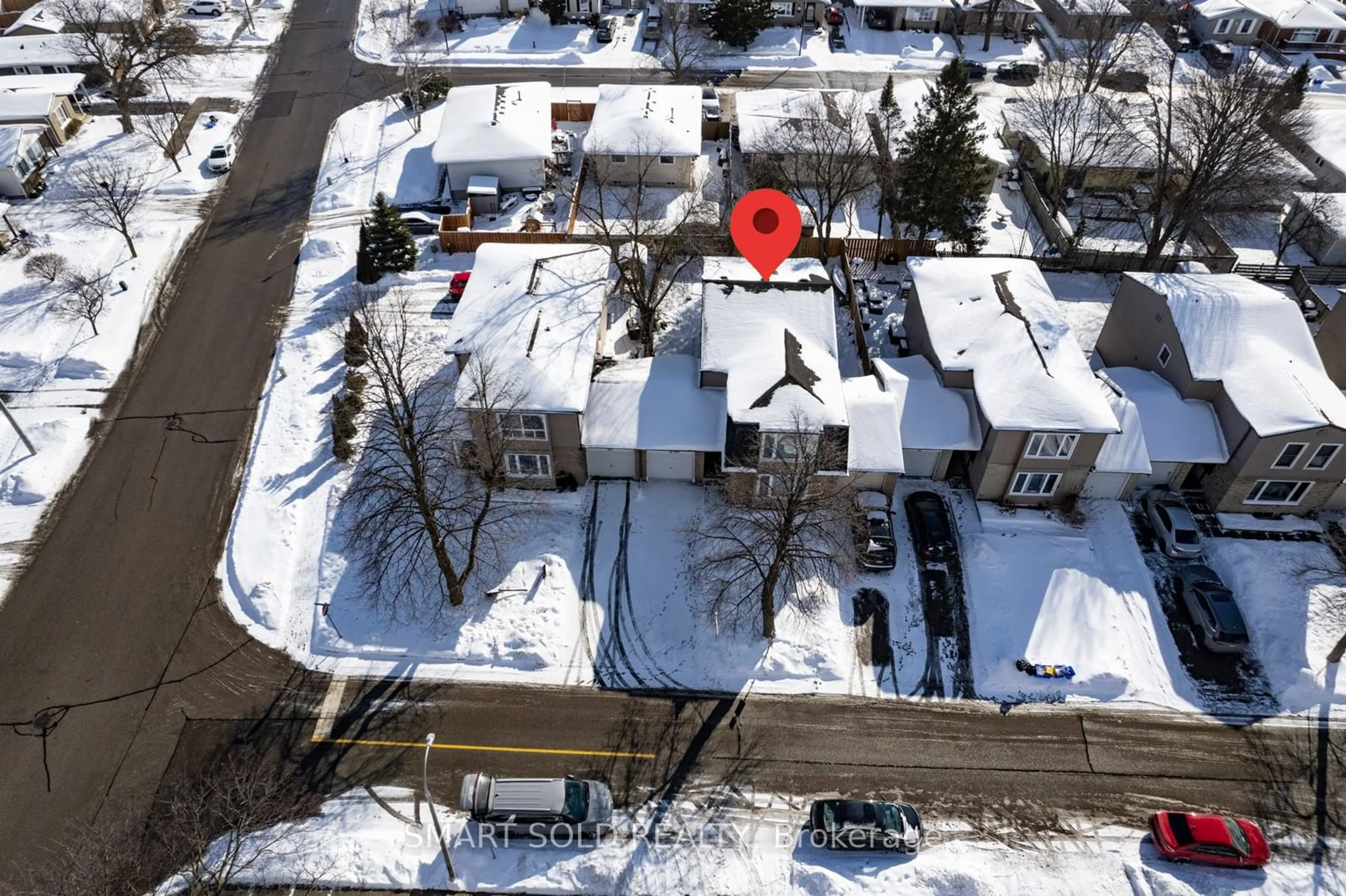 A pic from outside/outdoor area/front of a property/back of a property/a pic from drone, unknown for 198 Silver Aspen Cres, Kitchener Ontario N2N 1J1