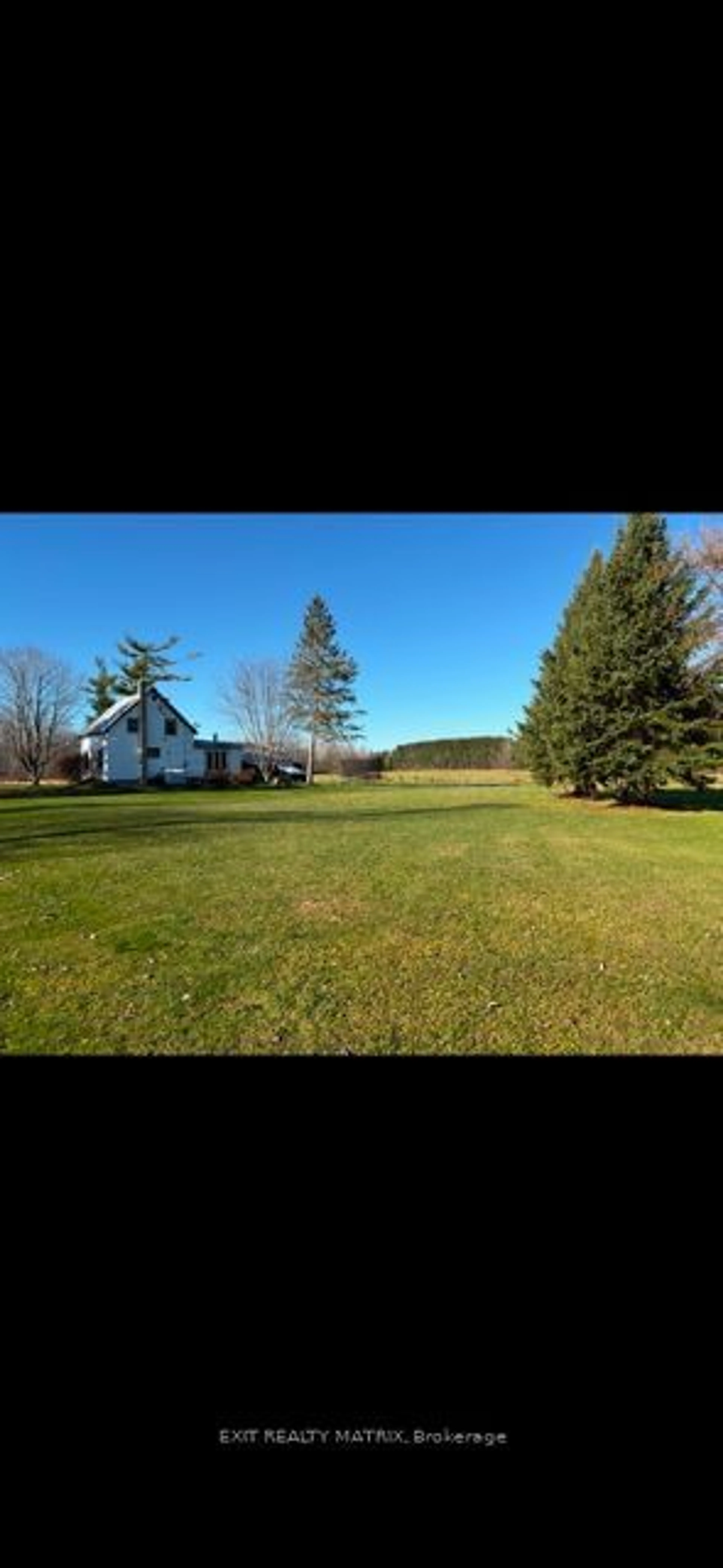 A pic from outside/outdoor area/front of a property/back of a property/a pic from drone, water/lake/river/ocean view for 1289 Ch Du Theatre Rd, The Nation Ontario K0A 1M0