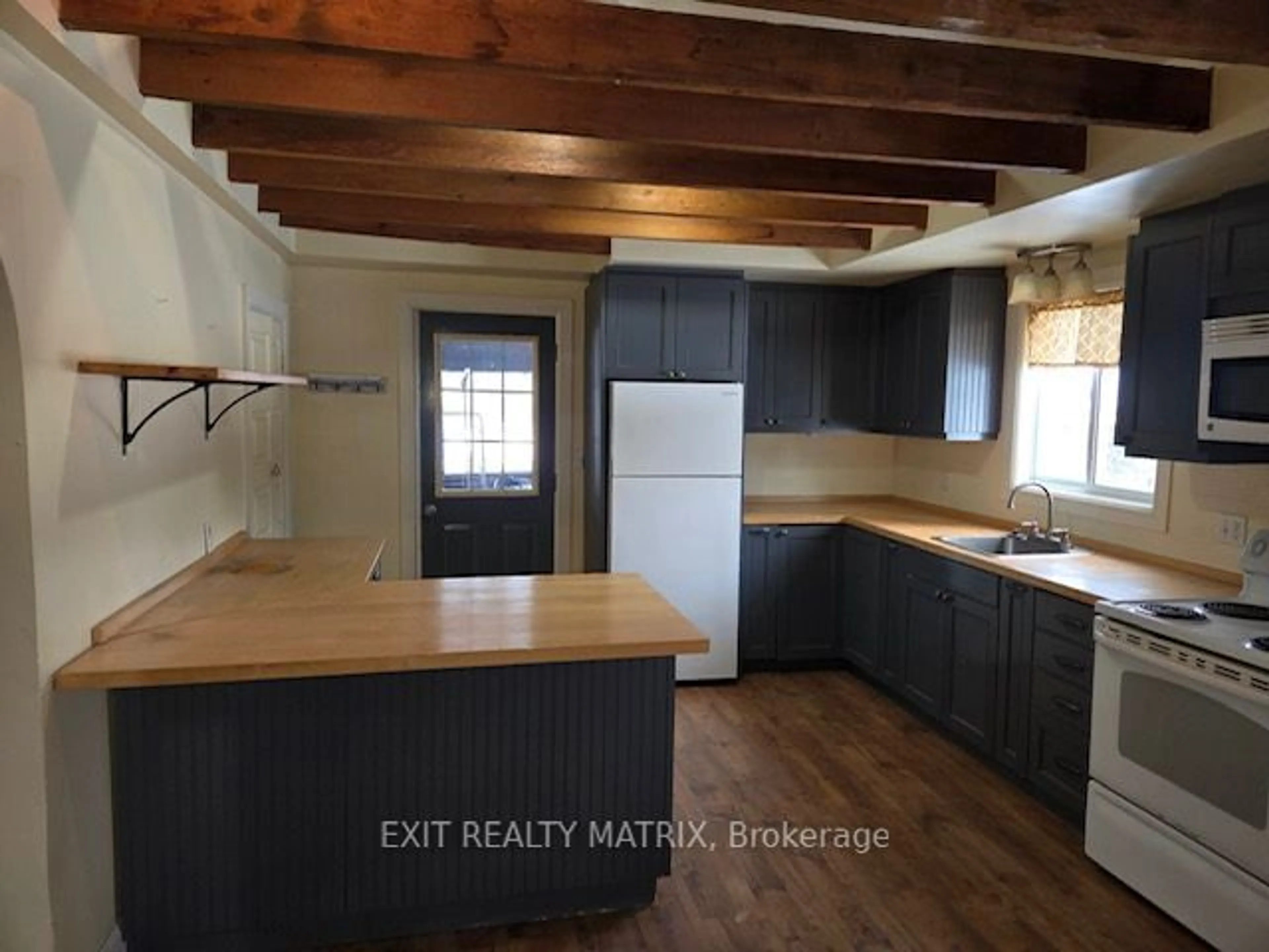 Open concept kitchen, unknown for 1289 Ch Du Theatre Rd, The Nation Ontario K0A 1M0