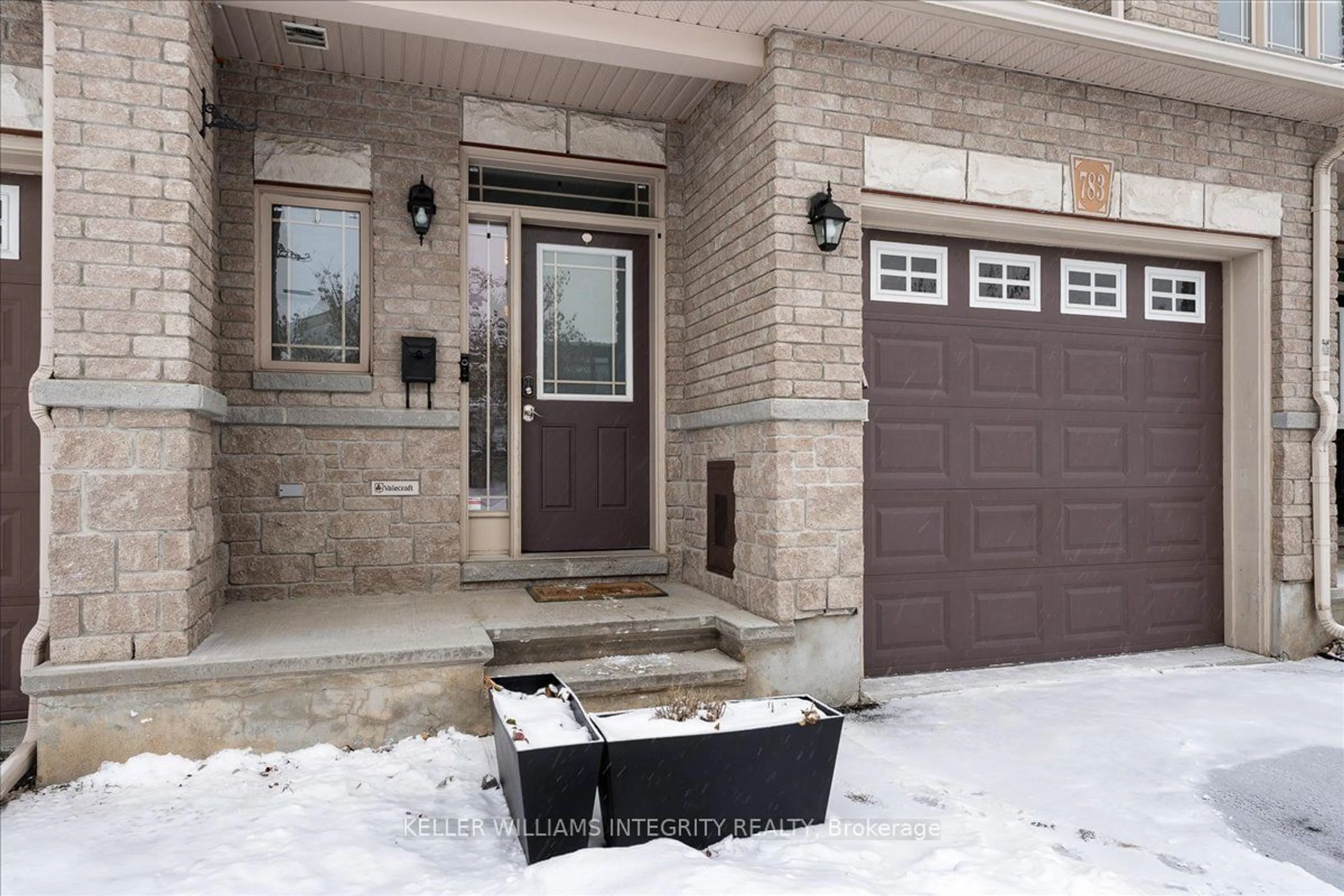 Indoor entryway for 783 Percifor Way, Orleans - Convent Glen and Area Ontario K1W 0E5