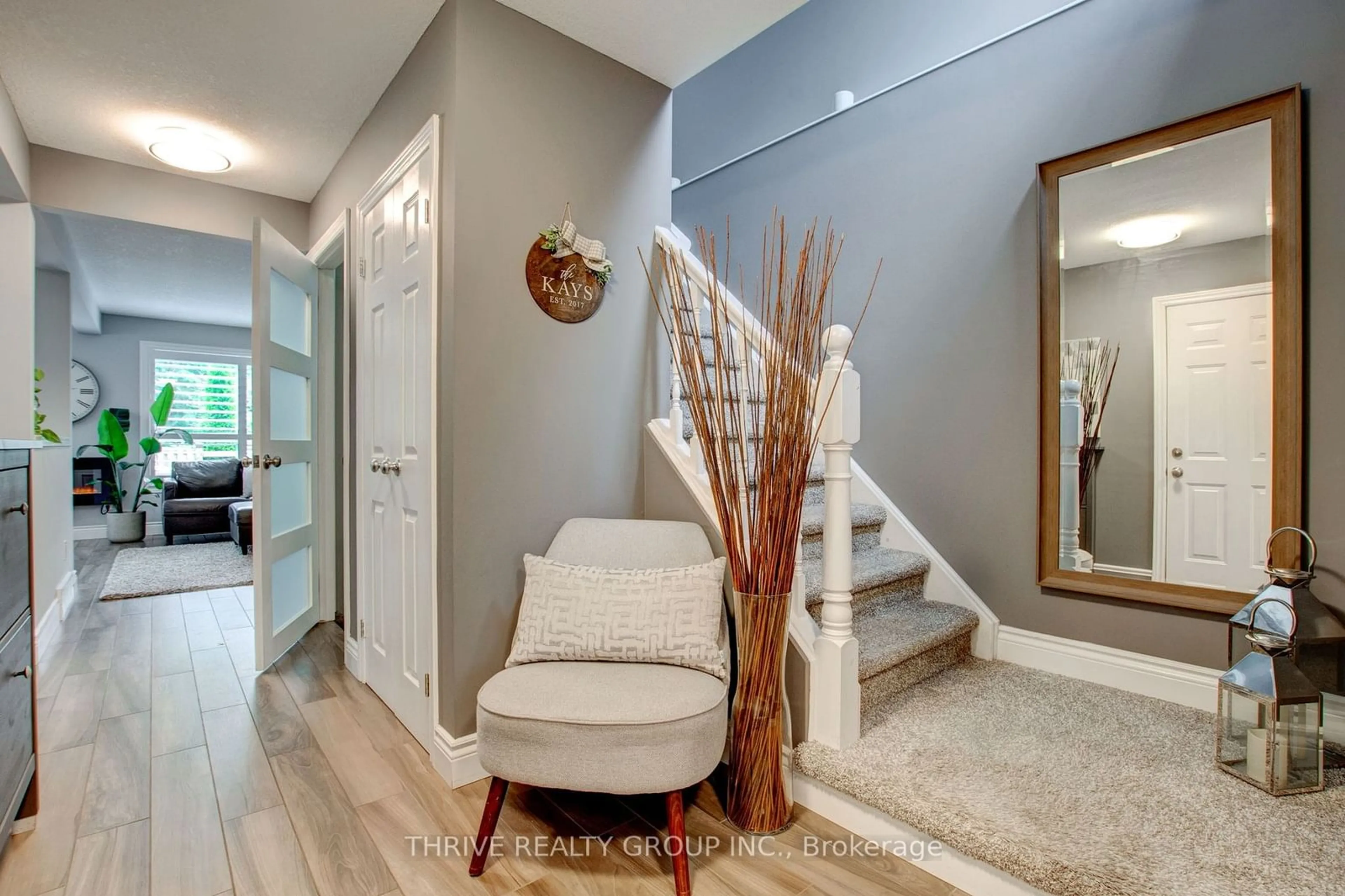 Indoor entryway for 283 Rossmore Crt, London Ontario N6C 6B8