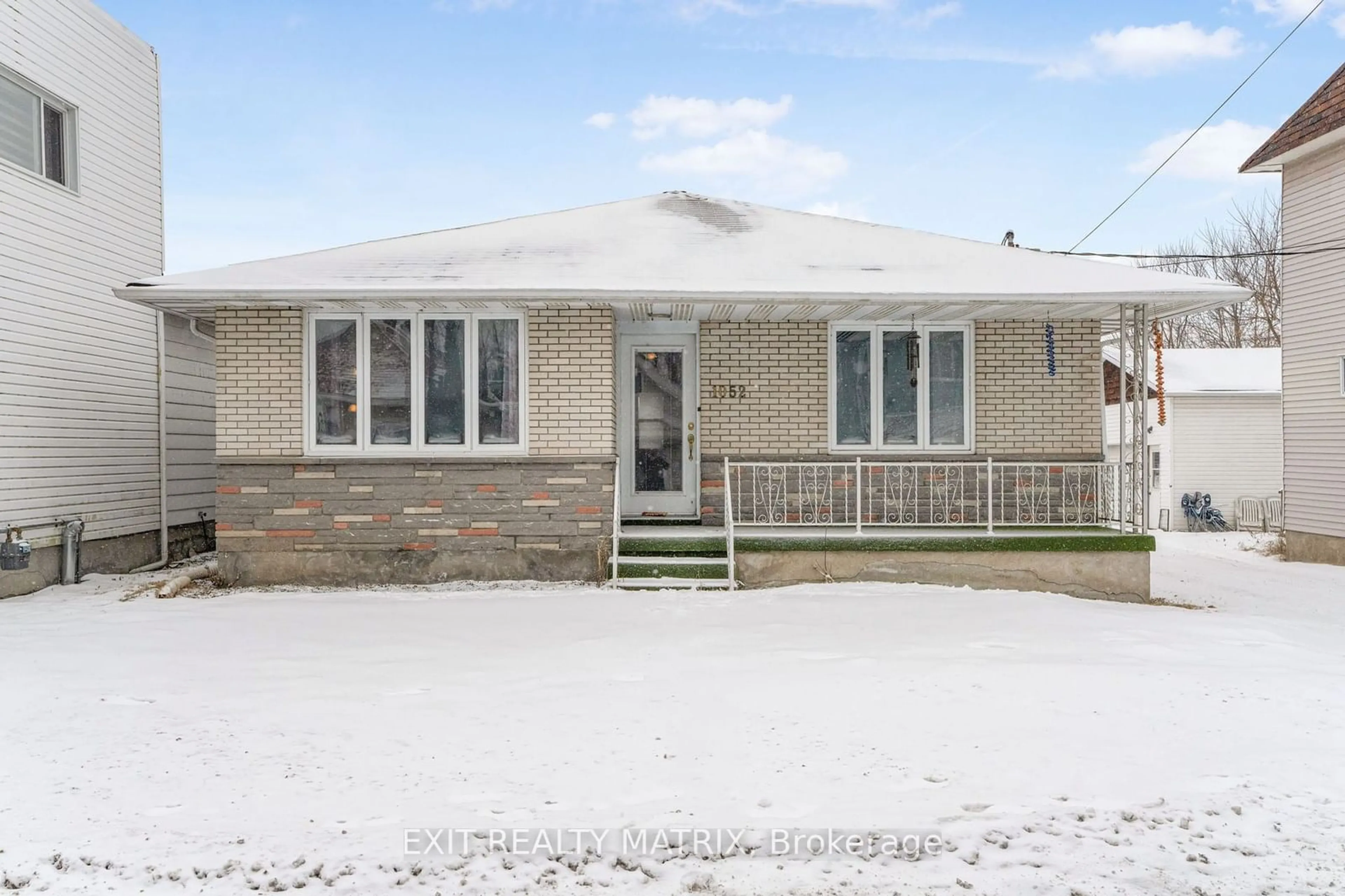 Home with brick exterior material, street for 1052 Notre Dame St, Russell Ontario K0A 1W1