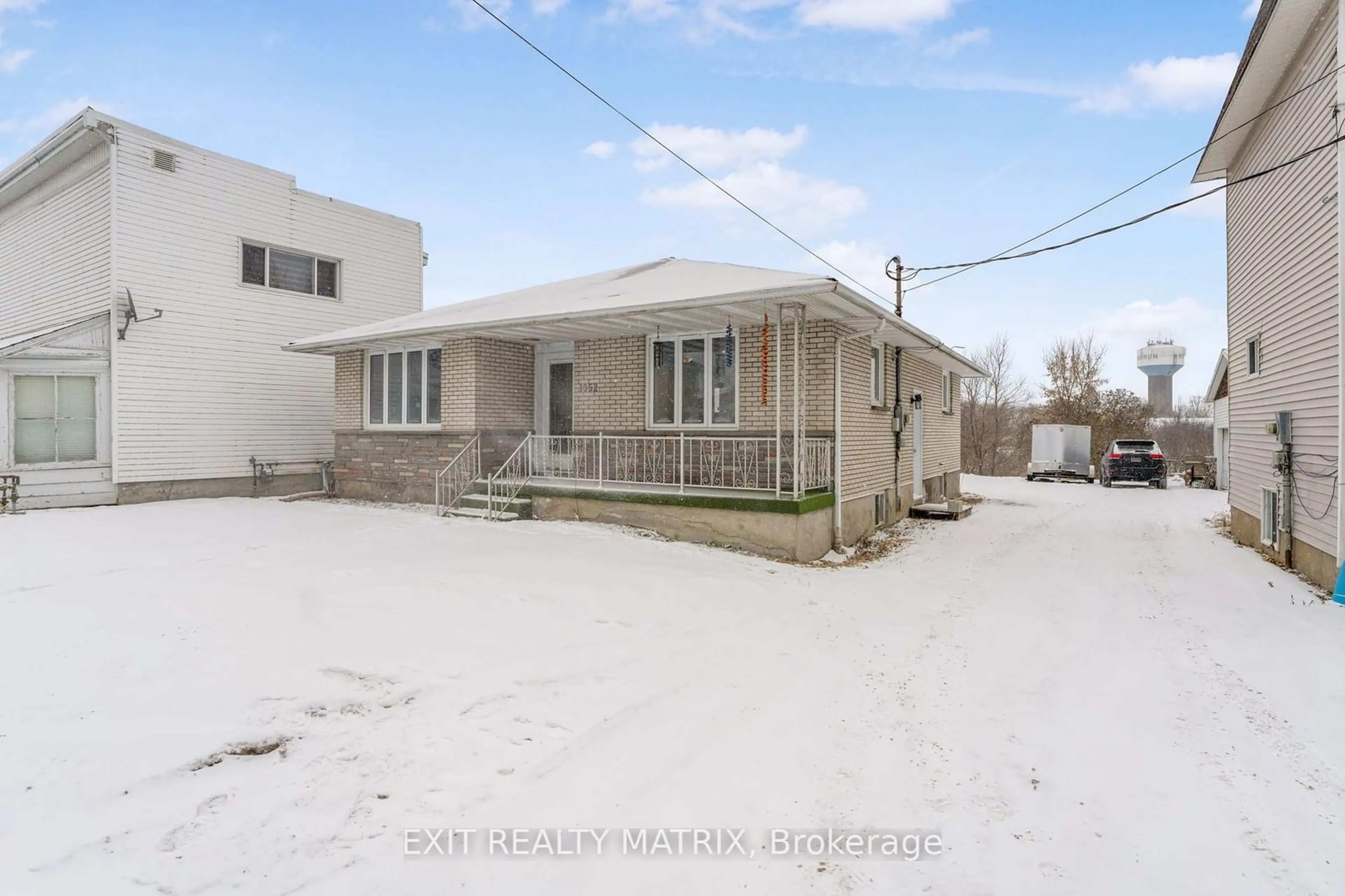 A pic from outside/outdoor area/front of a property/back of a property/a pic from drone, street for 1052 Notre Dame St, Russell Ontario K0A 1W1