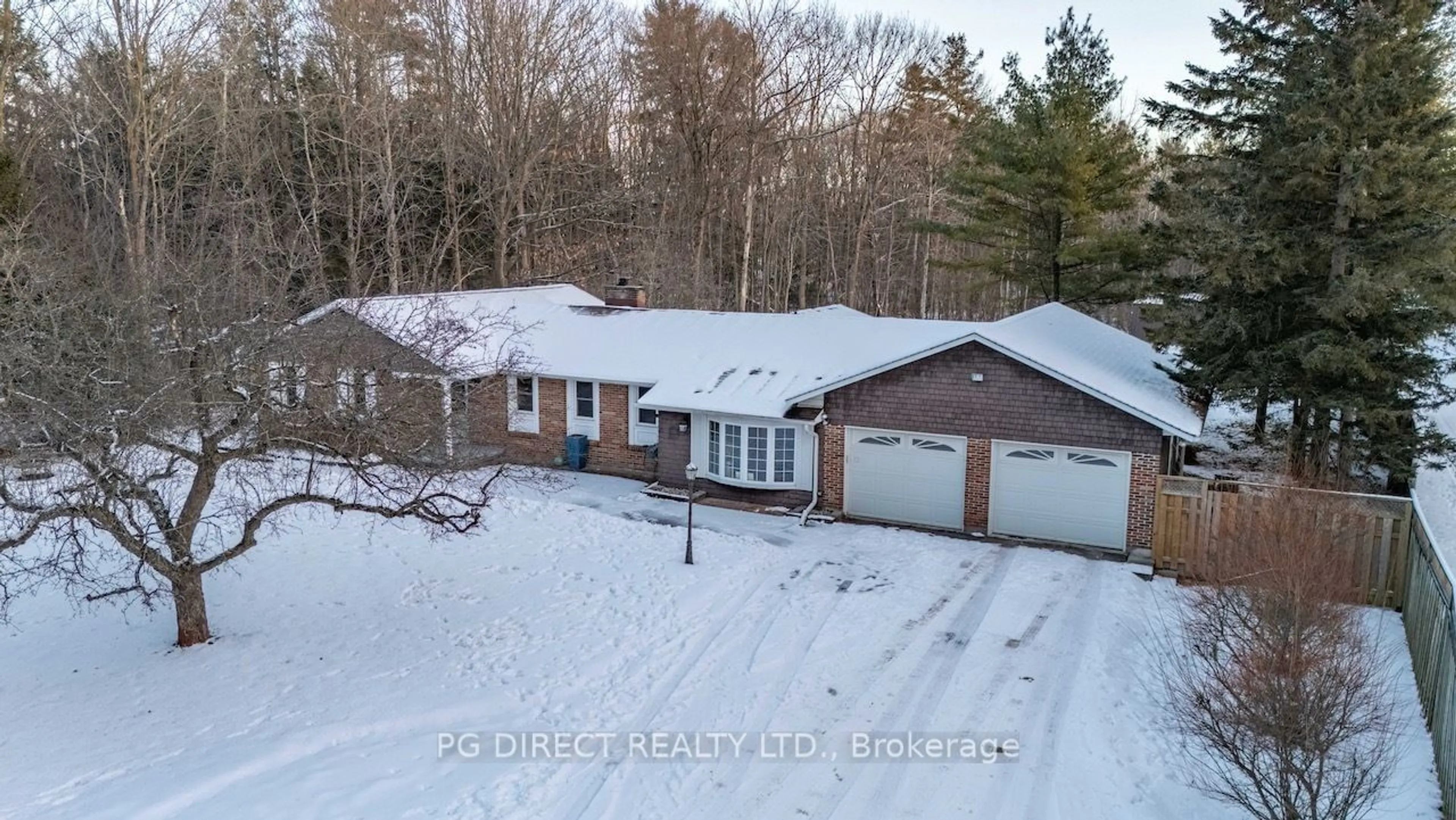 A pic from outside/outdoor area/front of a property/back of a property/a pic from drone, street for 303 Woodridge Rd, Elizabethtown-Kitley Ontario K6V 5T3