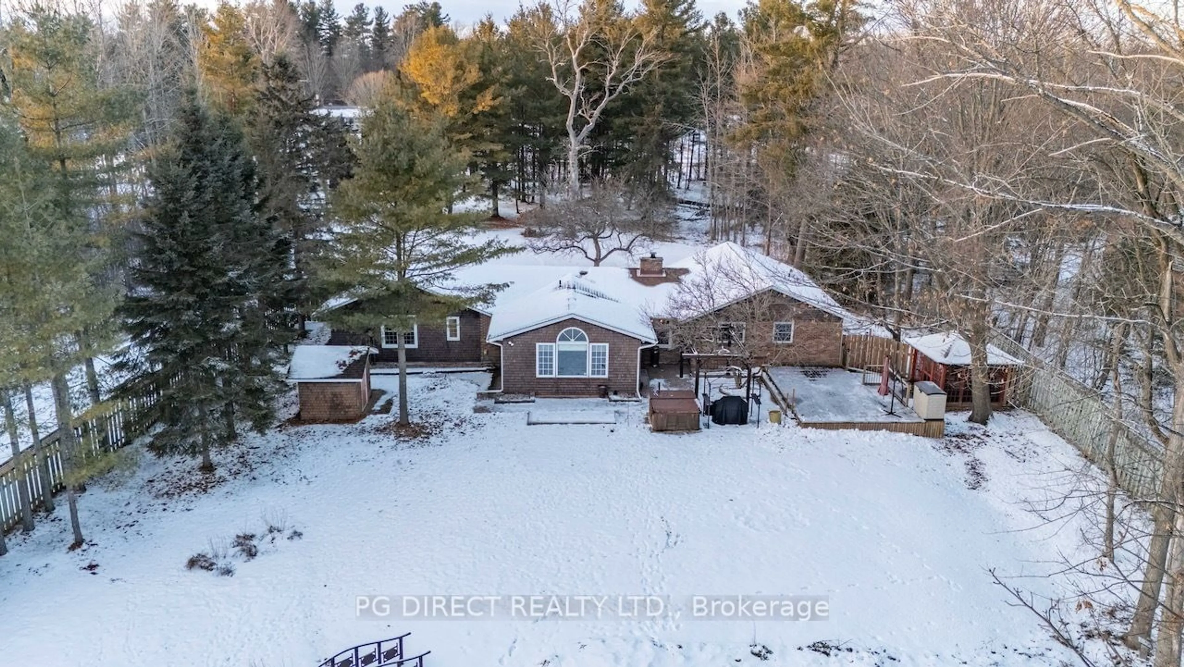 A pic from outside/outdoor area/front of a property/back of a property/a pic from drone, unknown for 303 Woodridge Rd, Elizabethtown-Kitley Ontario K6V 5T3