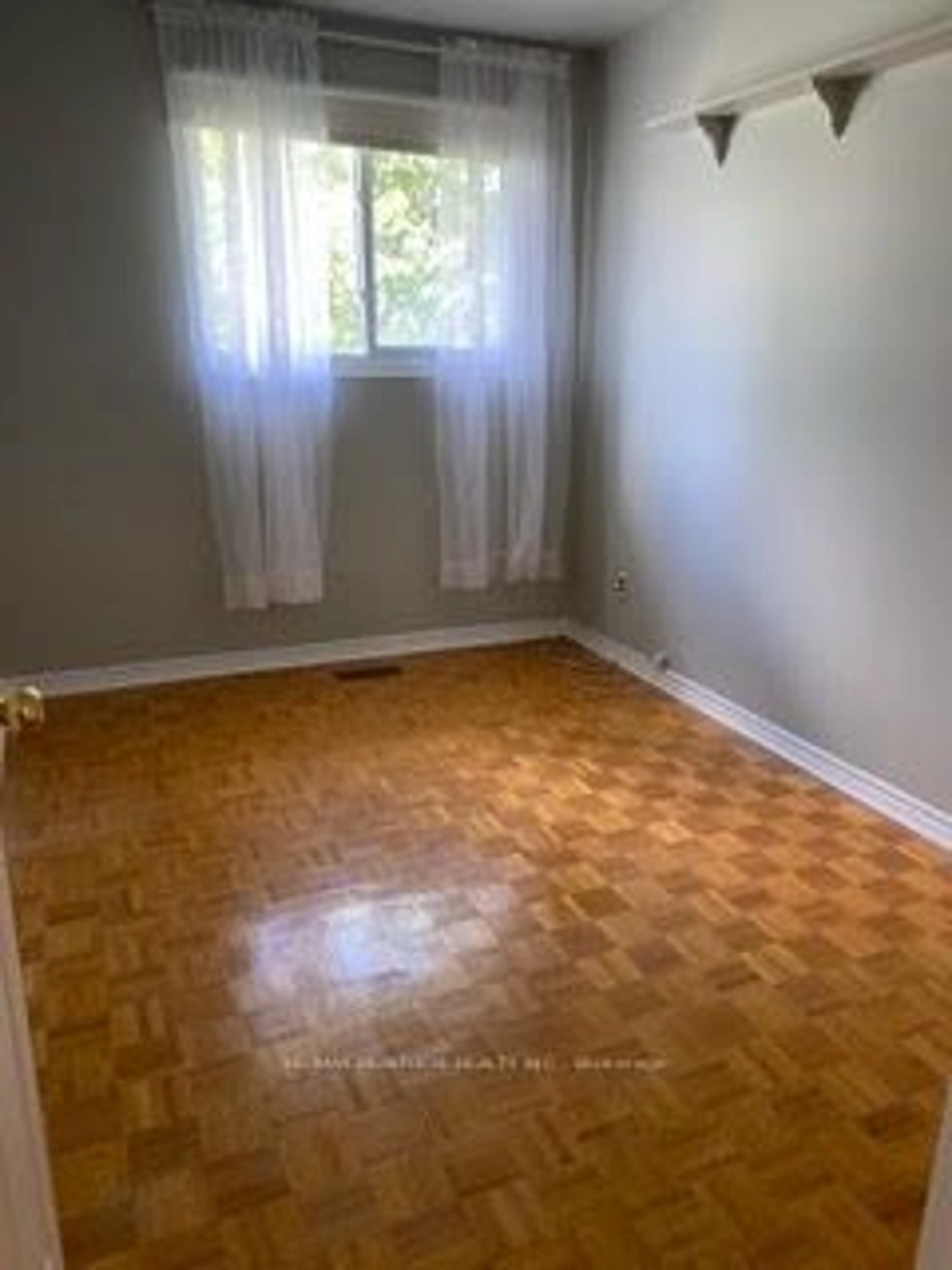 A pic of a room for 815 Crawford Dr, Peterborough Ontario K9J 3W9