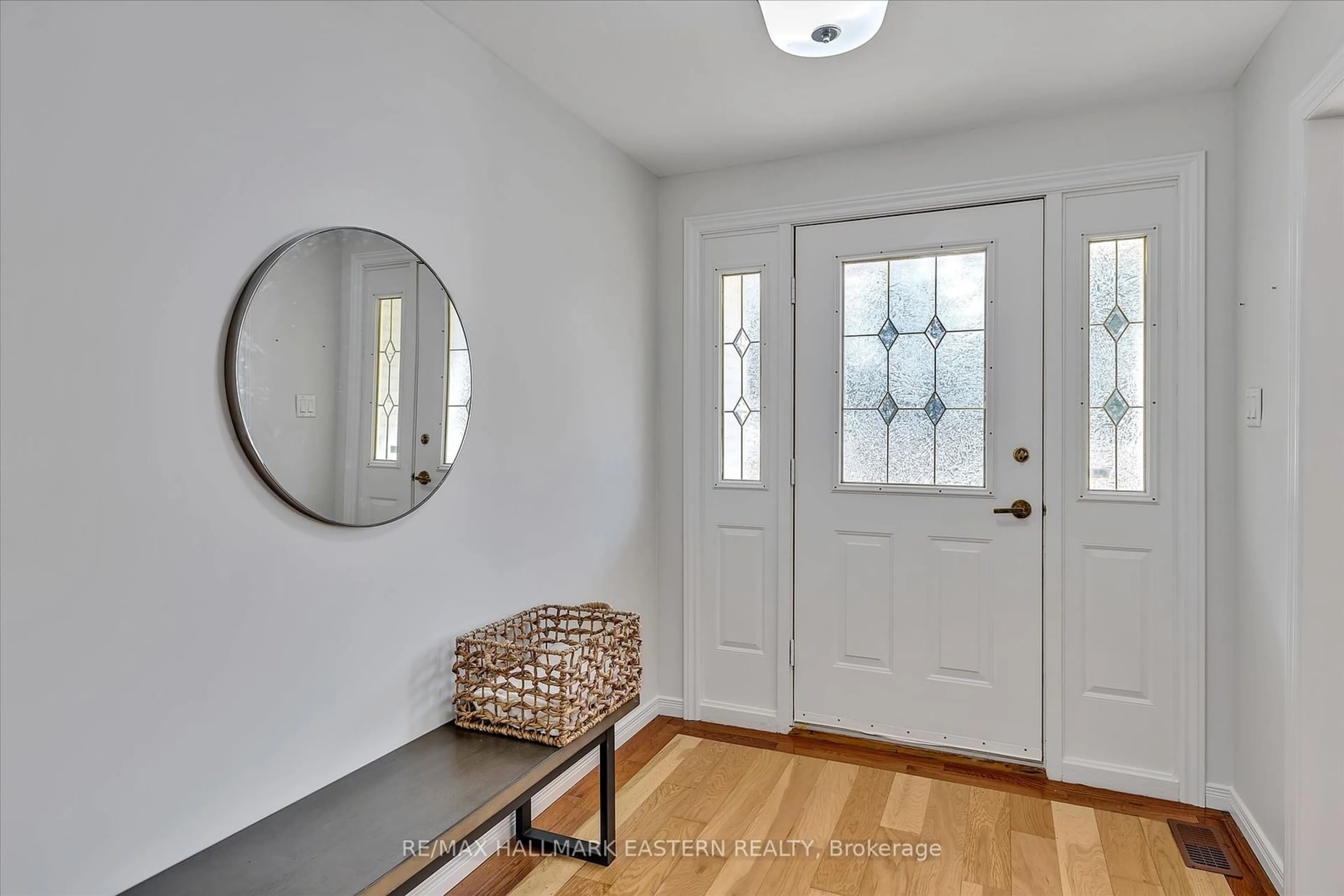 Indoor entryway for 517 BELMONT 2ND Line, Havelock-Belmont-Methuen Ontario K0L 1Z0