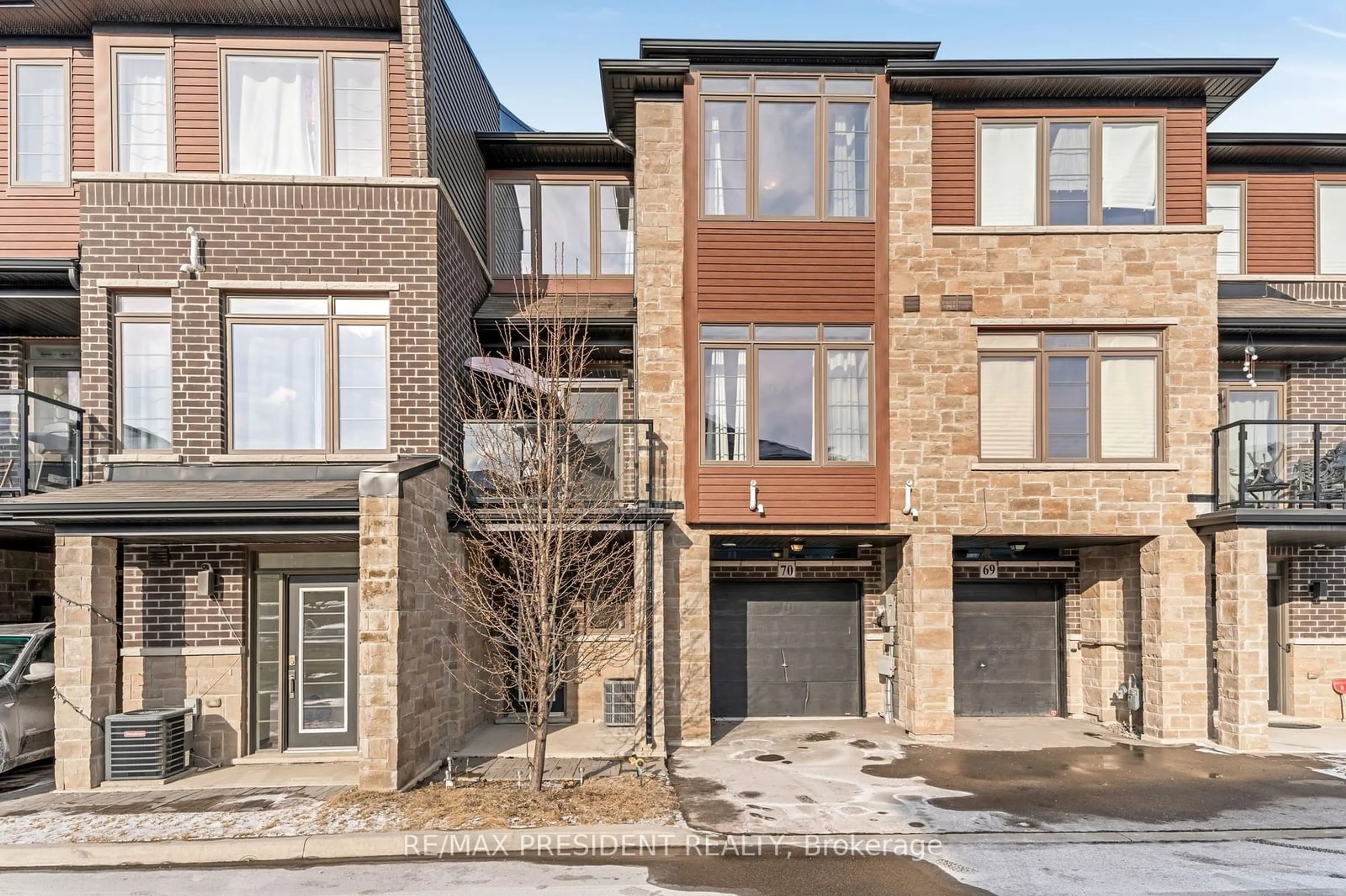 Home with brick exterior material, street for 30 Times Square Blvd #70, Hamilton Ontario L8J 0L9