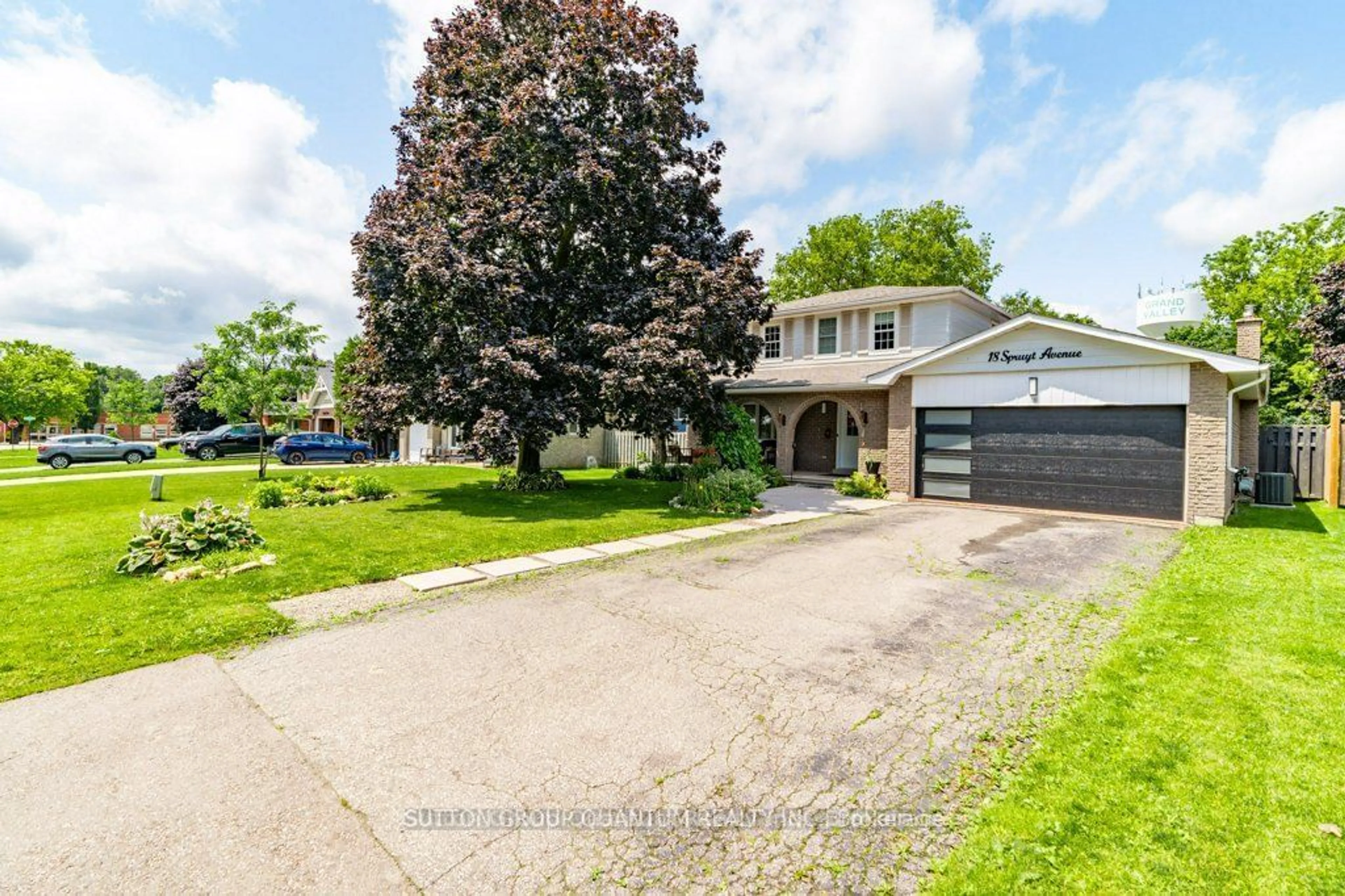 A pic from outside/outdoor area/front of a property/back of a property/a pic from drone, street for 18 Spruyt Ave, East Luther Grand Valley Ontario L9W 5X4