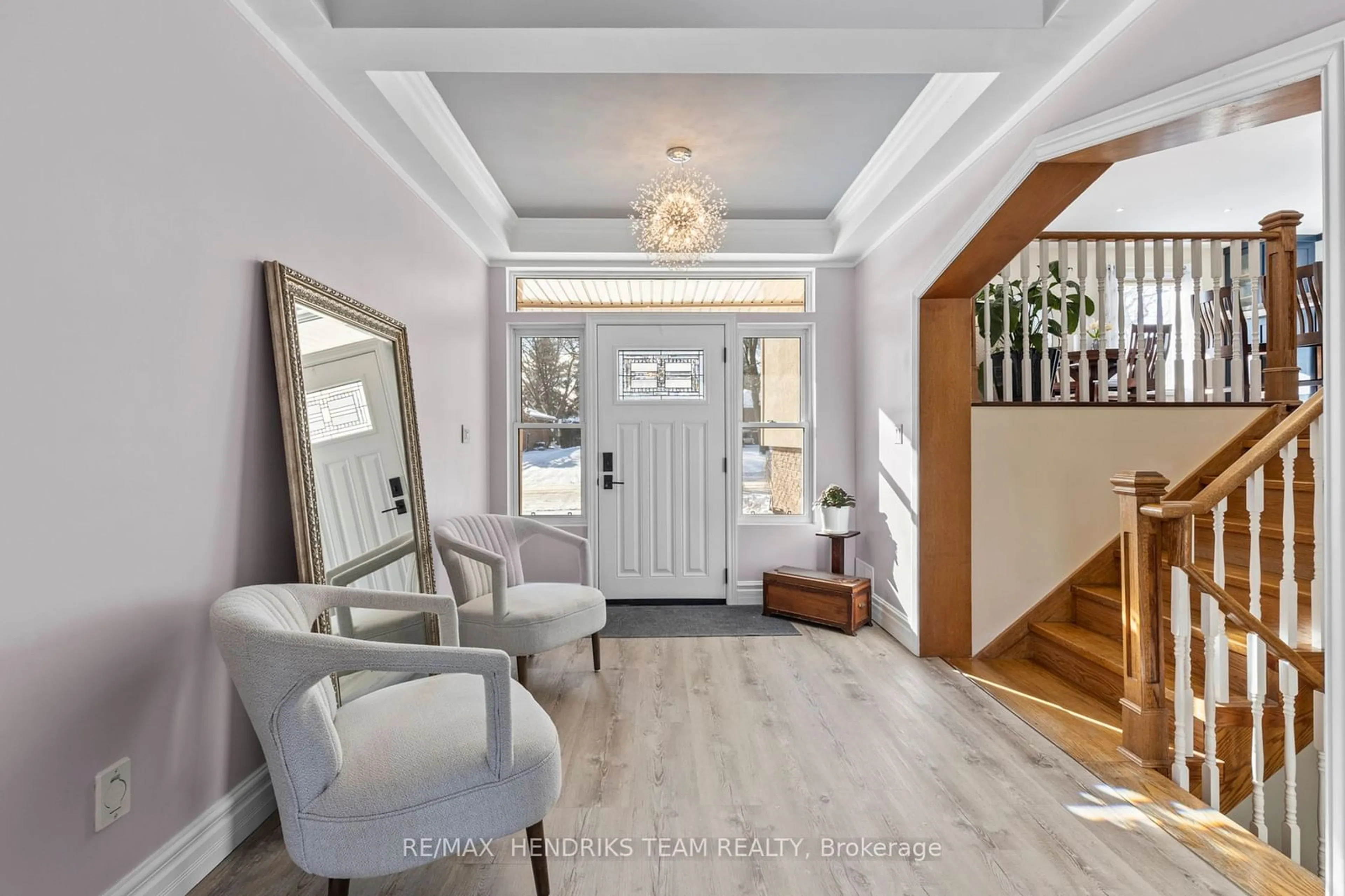 Indoor entryway for 23 Hurricane Rd, Pelham Ontario L0S 1E3